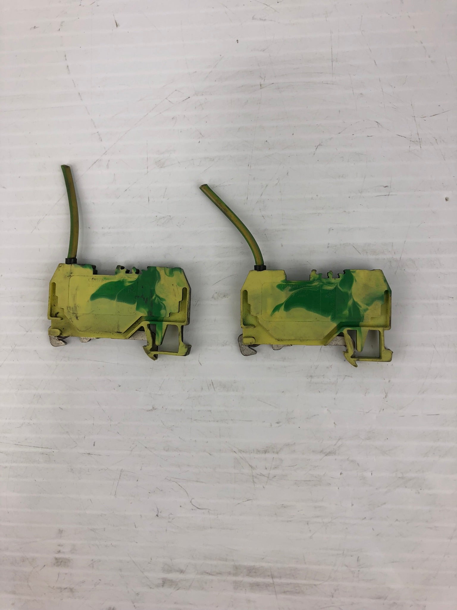 Lot of 2 - WAGO 280 Terminal Block Green Yellow