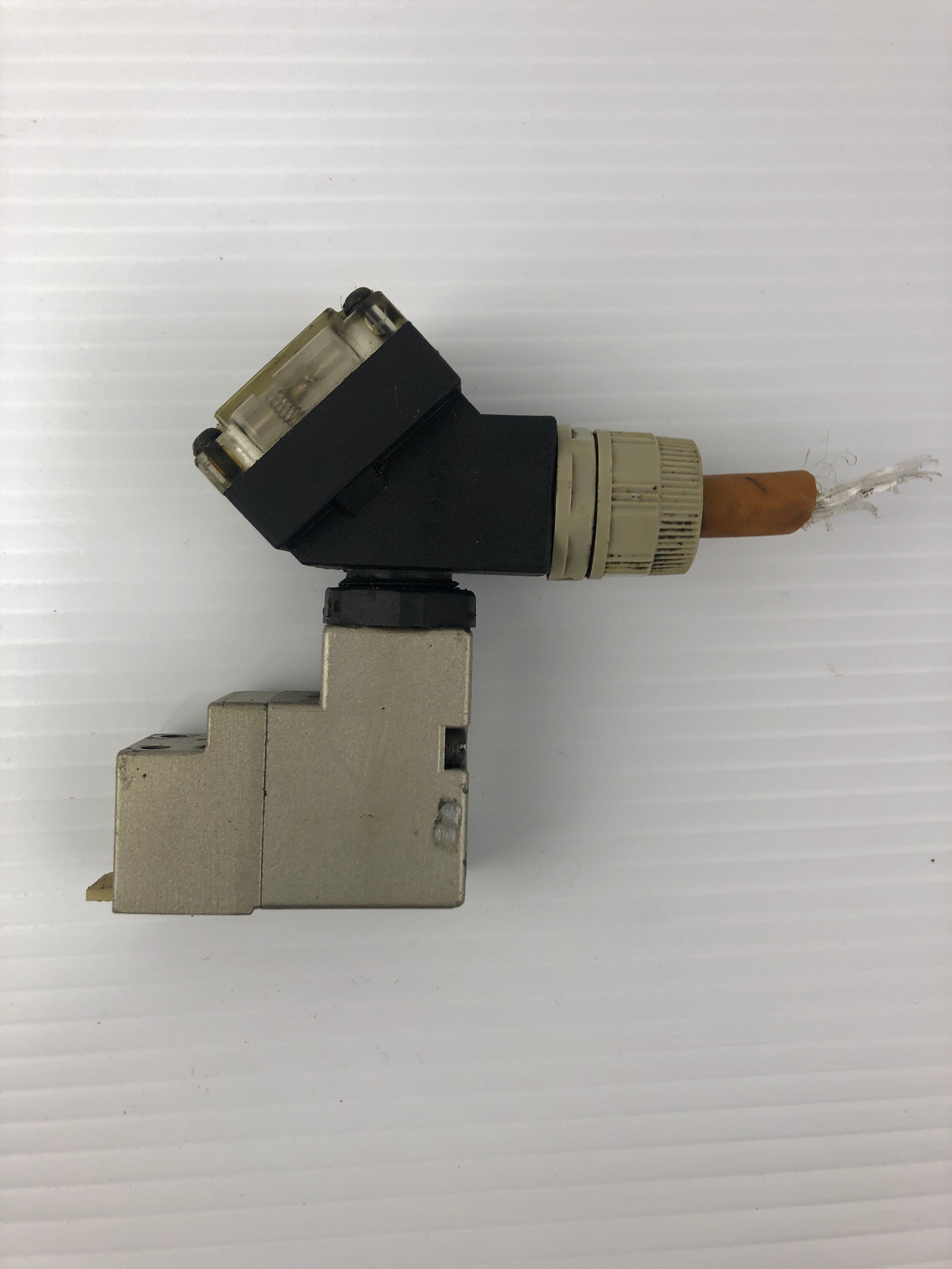 SMC VO301-003TZ-X302 Solenoid Valve