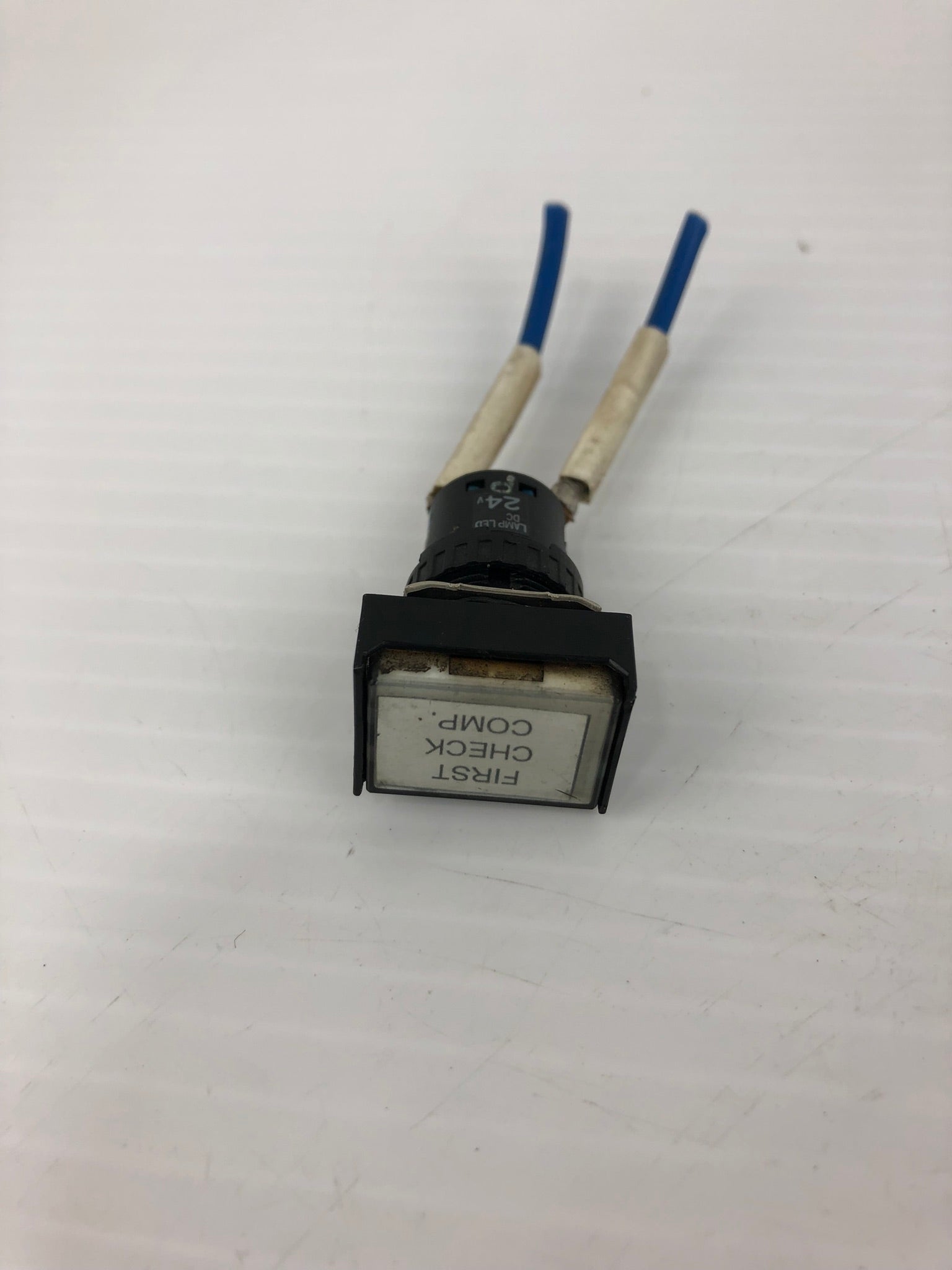 IDEC AL6-P Pilot Light White 24V - Lot of 3