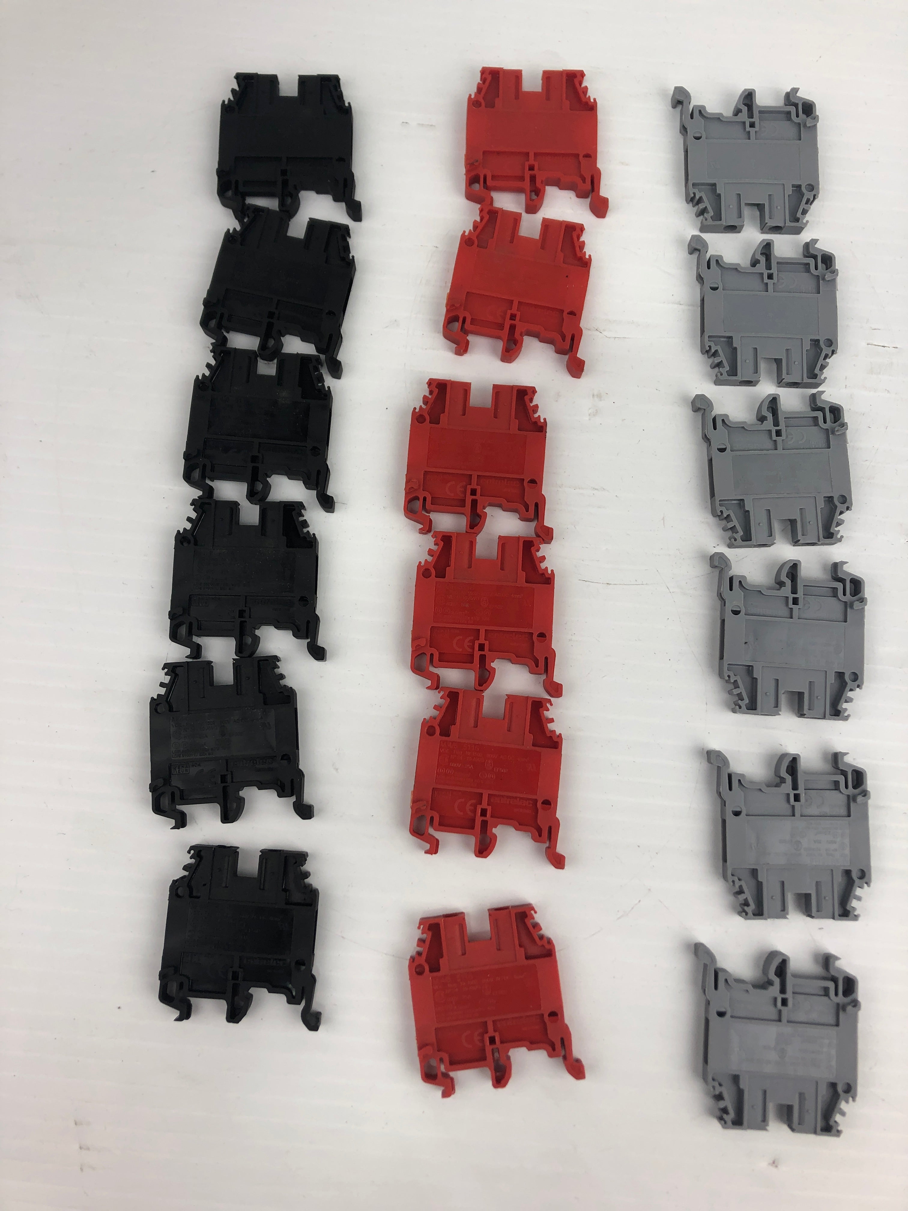 Entrelec M4/65116 Terminal Blocks 600V 25A - Lot of 18