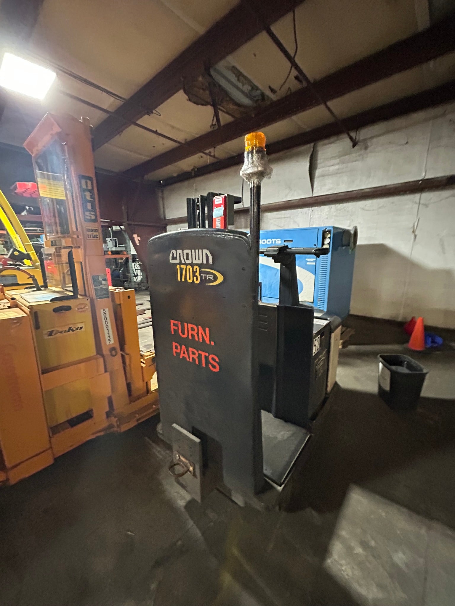 Crown TR4500-250 Electric Rider Tow Tractor Tugger Forklift TR 4500 Series 24VDC