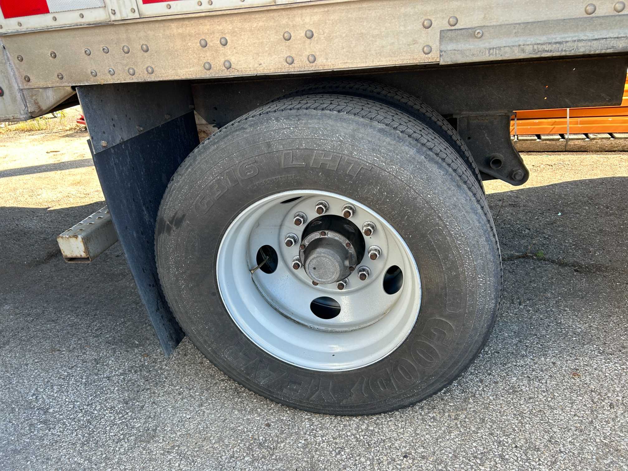 2015 Stoughton Pup Dry Van Semi Trailer 28' Spring / Roll Up 1DW1A2814FS620562