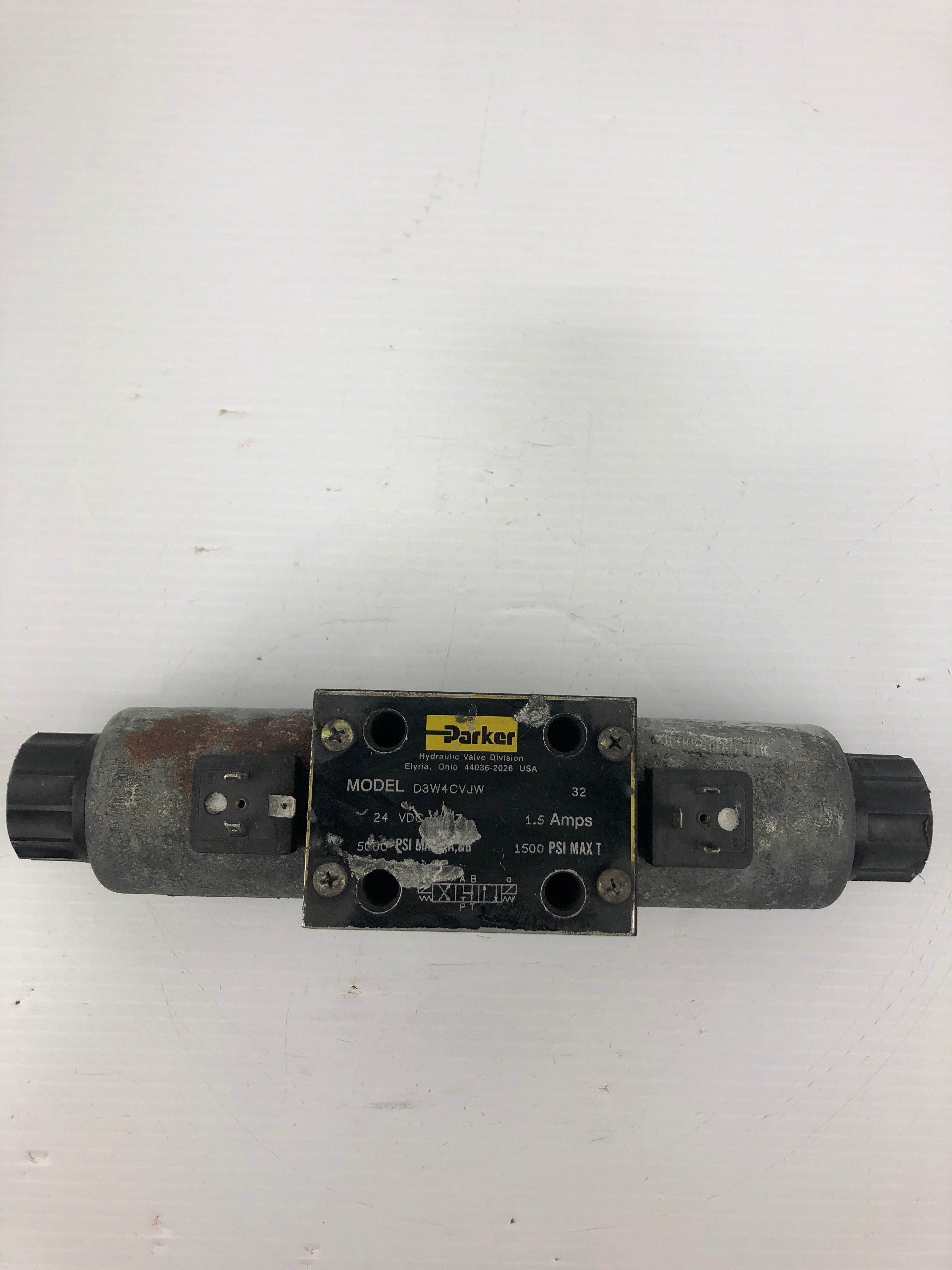 Parker D3W4CVJW Control Valve 1500/5000PSI 24VDC 1.5A