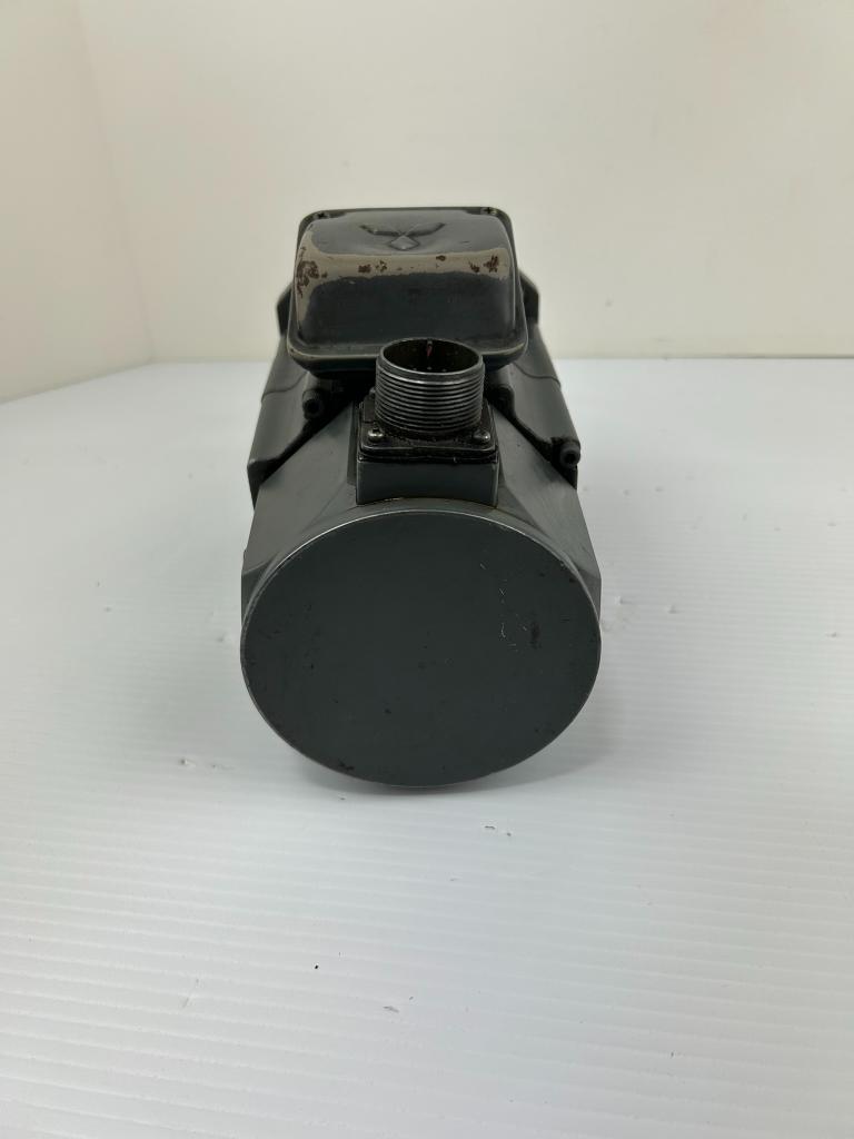 Mitsubishi HA-SA52 AC Servo Motor 0.5kW 2000RPM Permanent Magnet