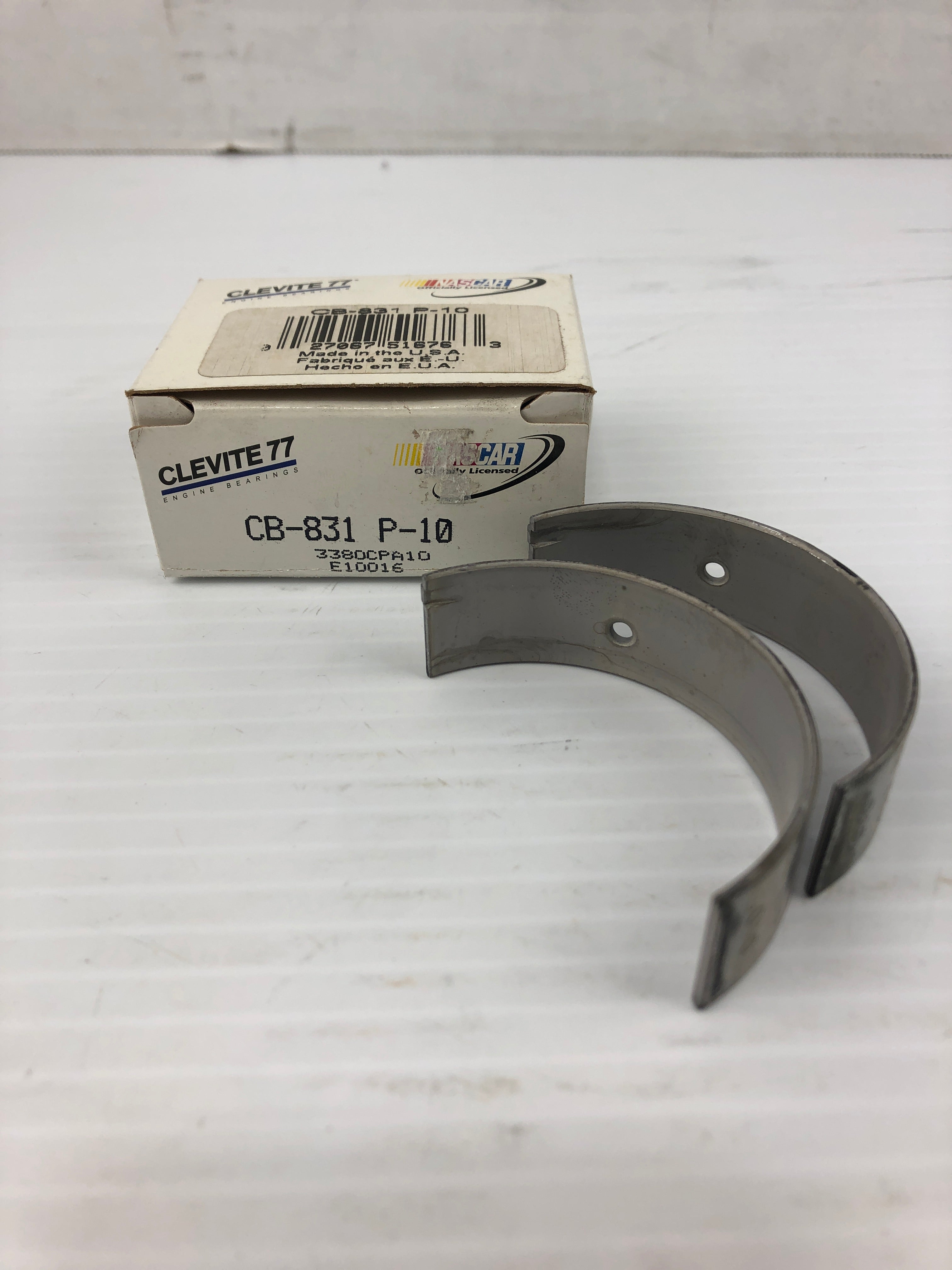 Clevite CB831P10 Engine Connecting Rod Bearing Pair CB-831 P-10