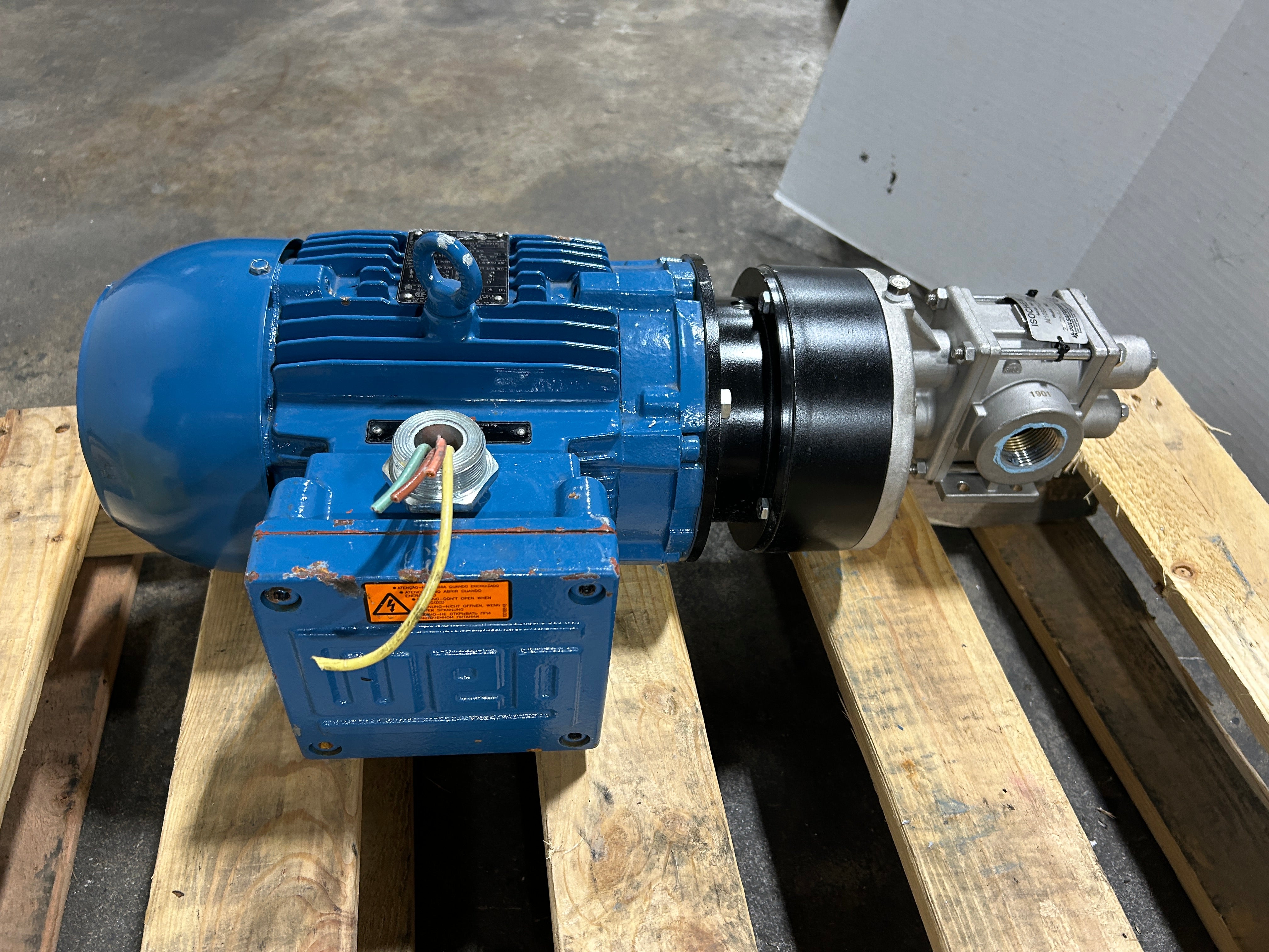 Isochem Pulsafeeder GMC8-AAT-KLO-A Gear Pump with Weg W21X Inverter Motor 2HP