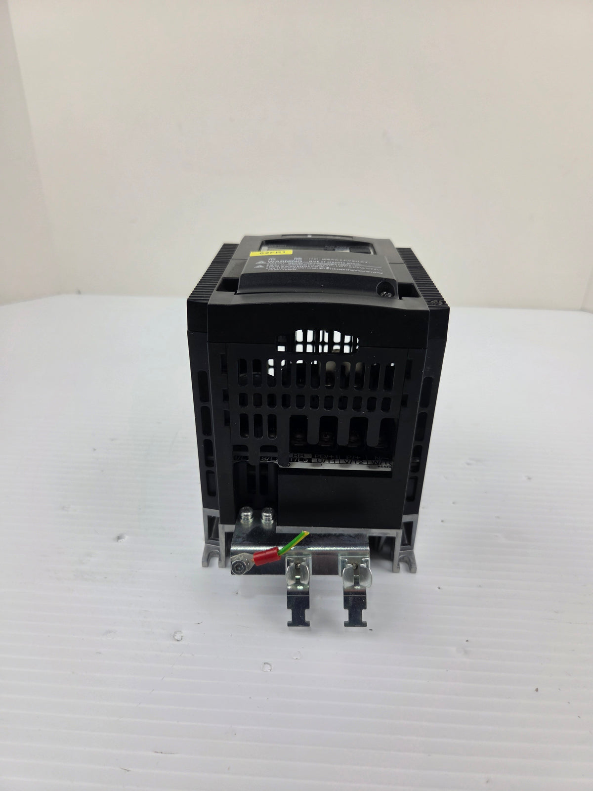 Omron 3G3MX2-A4004-E MX2 Inverter Drive 400V 3 Phase 0.4kW