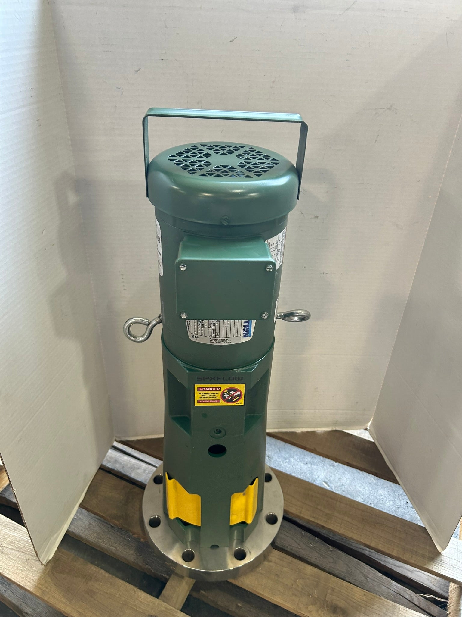 Lightnin 272899 DC Motor with SPX Flow X5S25 Mixer Head