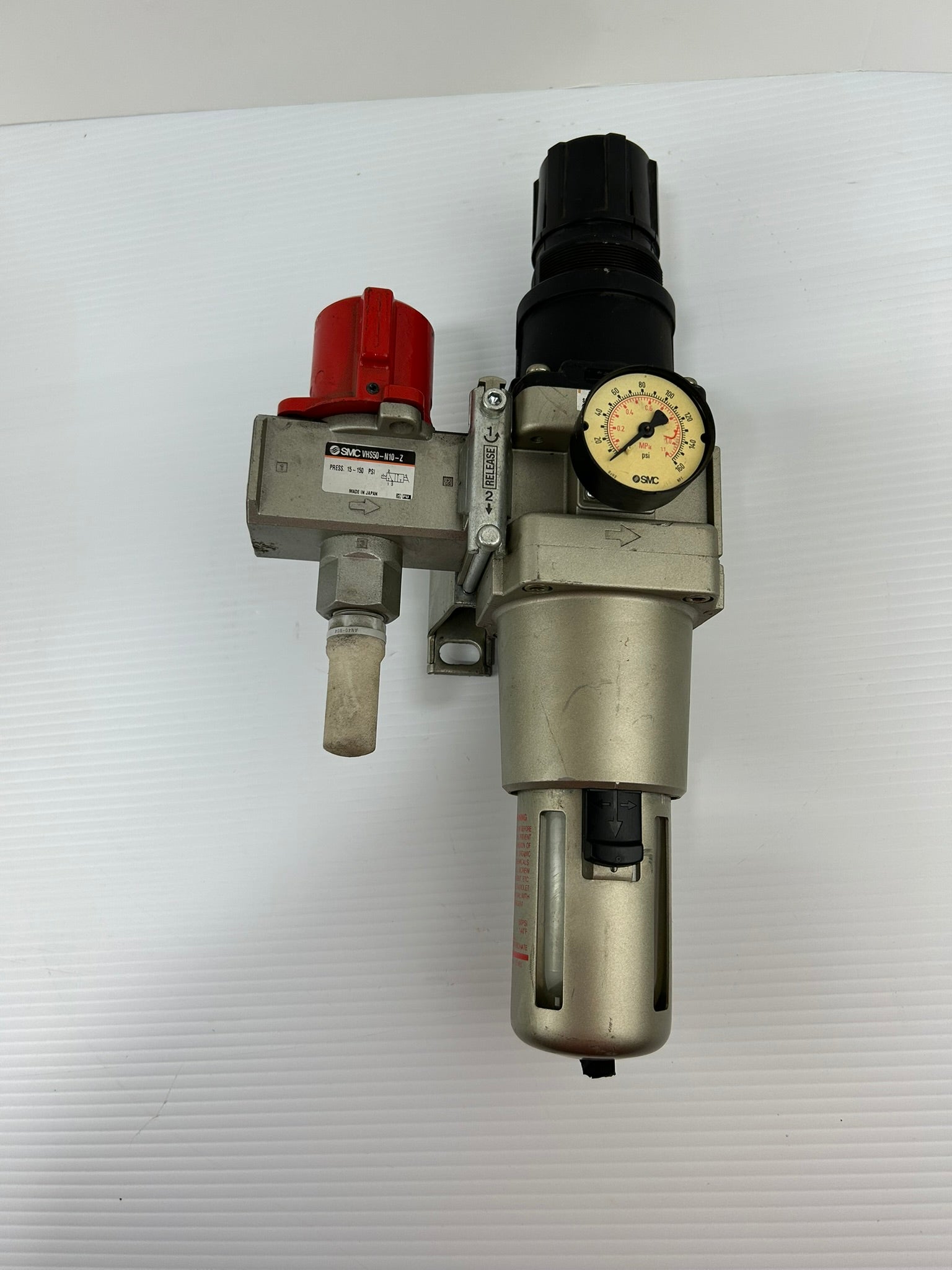 SMC AW60-N10-Z Filter Regulator with VHS50-N10-Z Pneumatic Lockout Valve