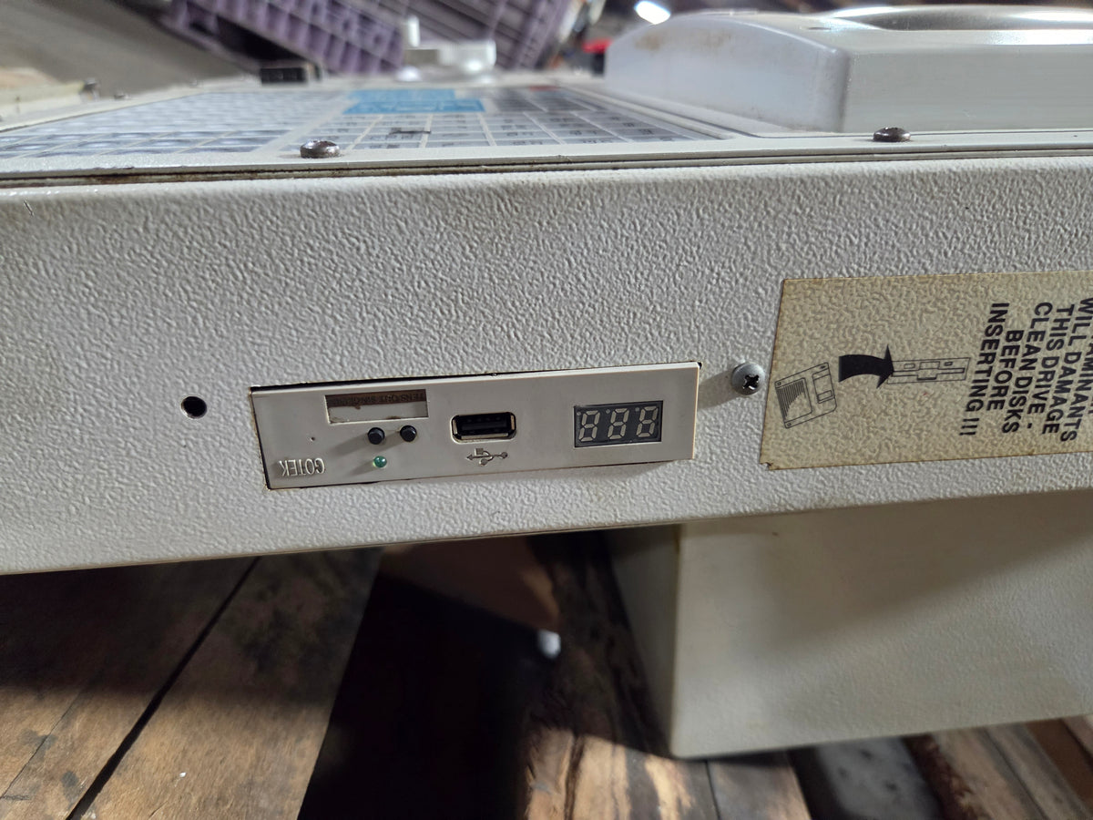 Haas VF-0 CNC Mill Operator Control Panel CRT Display Keyboard with Light Tower