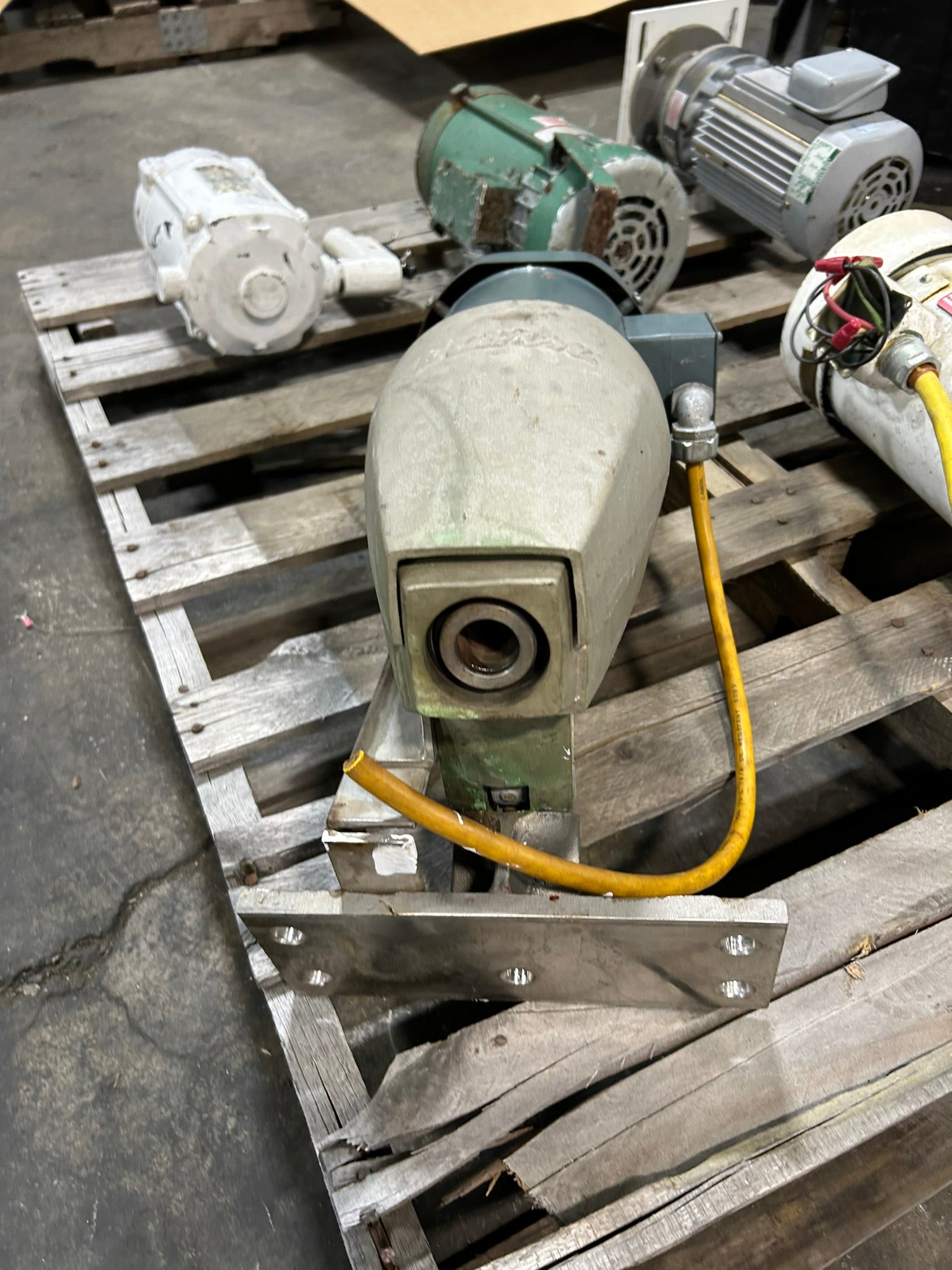 Eastern RB-2 Drum Barrel Mixer & Gould Century 8-120699-01 Motor 1HP 1725RPM 3PH