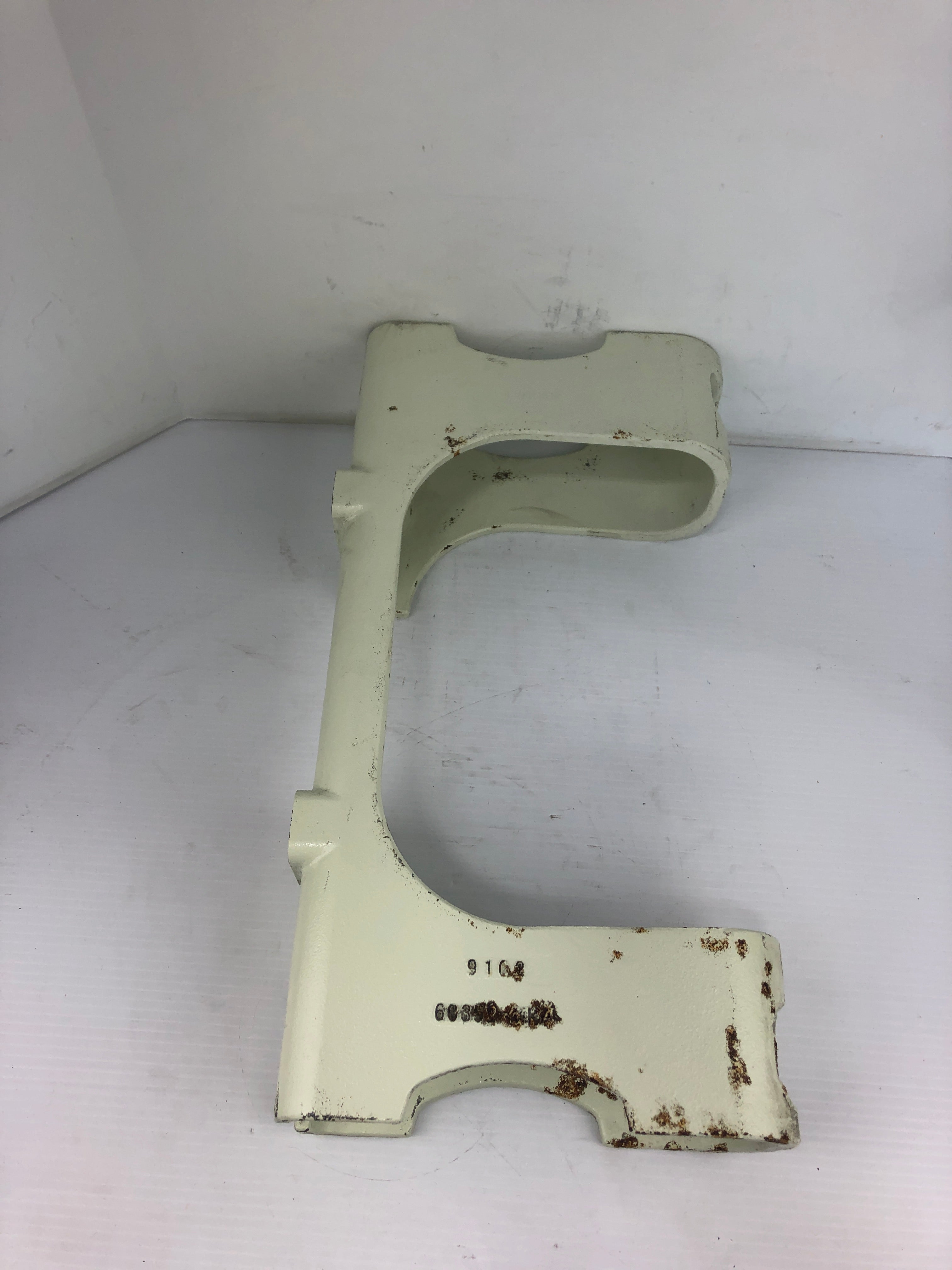 Robot Forklift Mounting Bracket 60352-6134