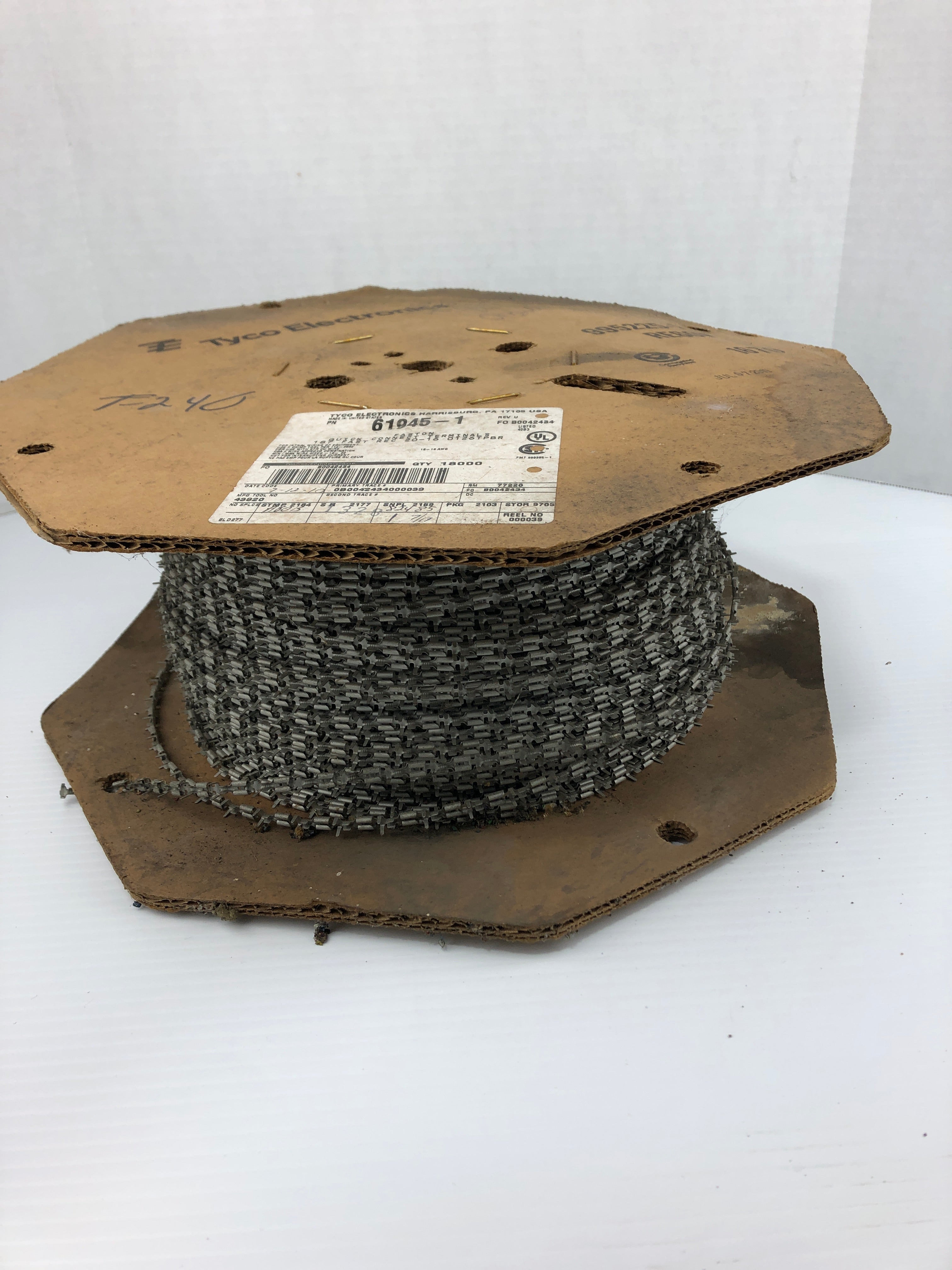 Tyco 61945-1 Quick Connect Terminals 187 Fast Receptacle Rev. U 43820