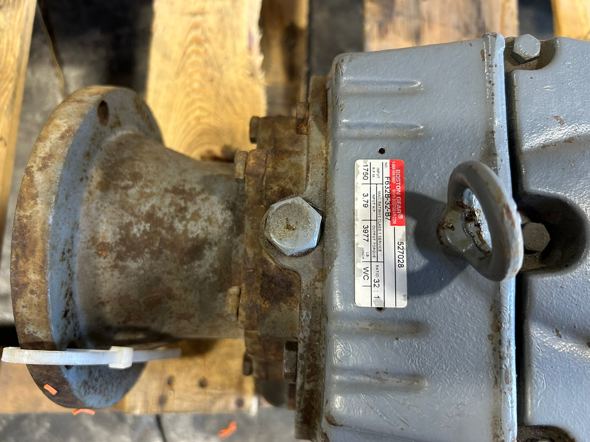 Boston Gear F632B-32-B7 Speed Reducer Gearbox 32:1 Ratio 1750RPM P/N 527028