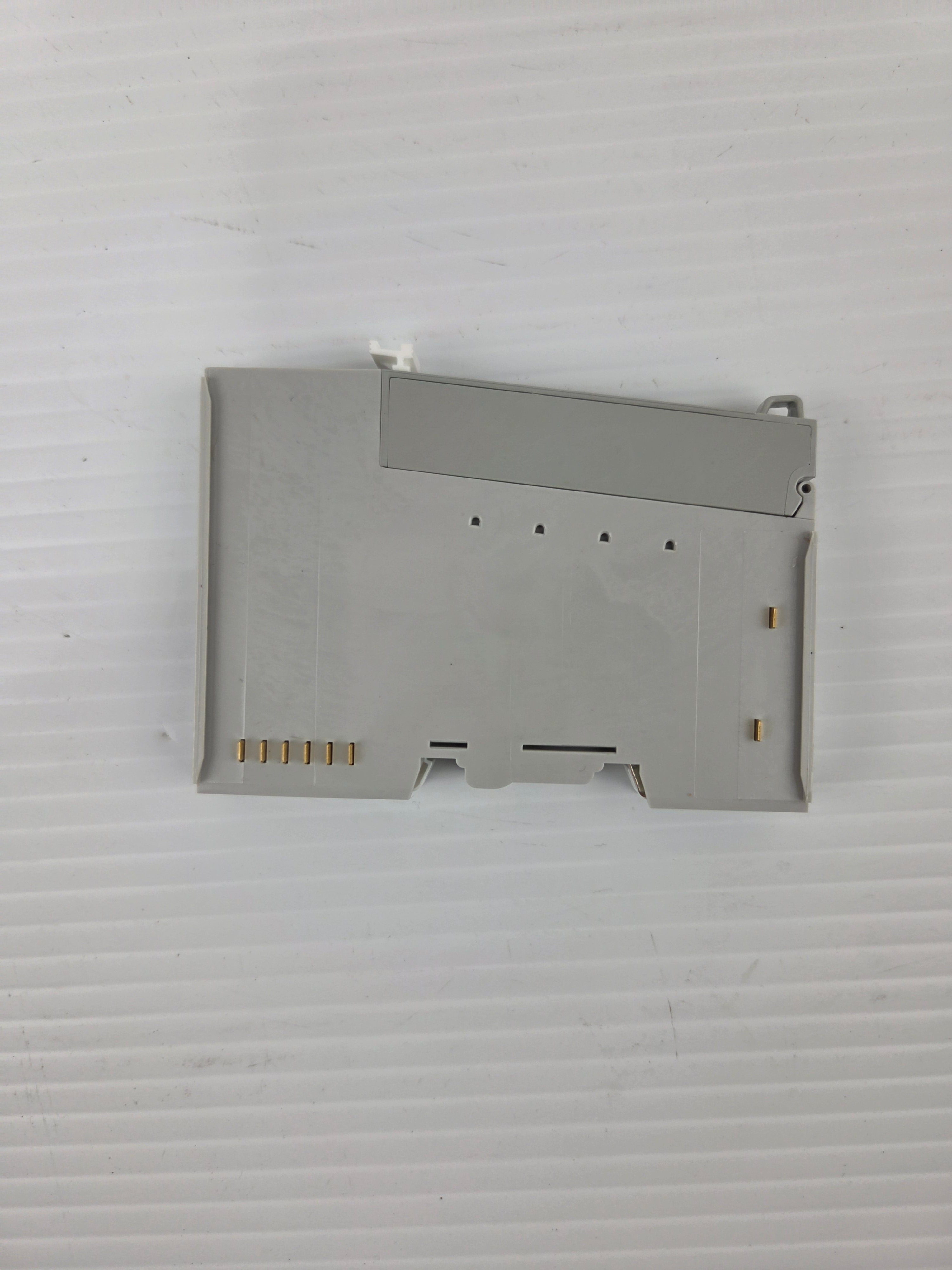 CREVIS GT-2618 FnIO-G 8 Channels Digital Output Module 24VDC 2A Sink Type Rev 1