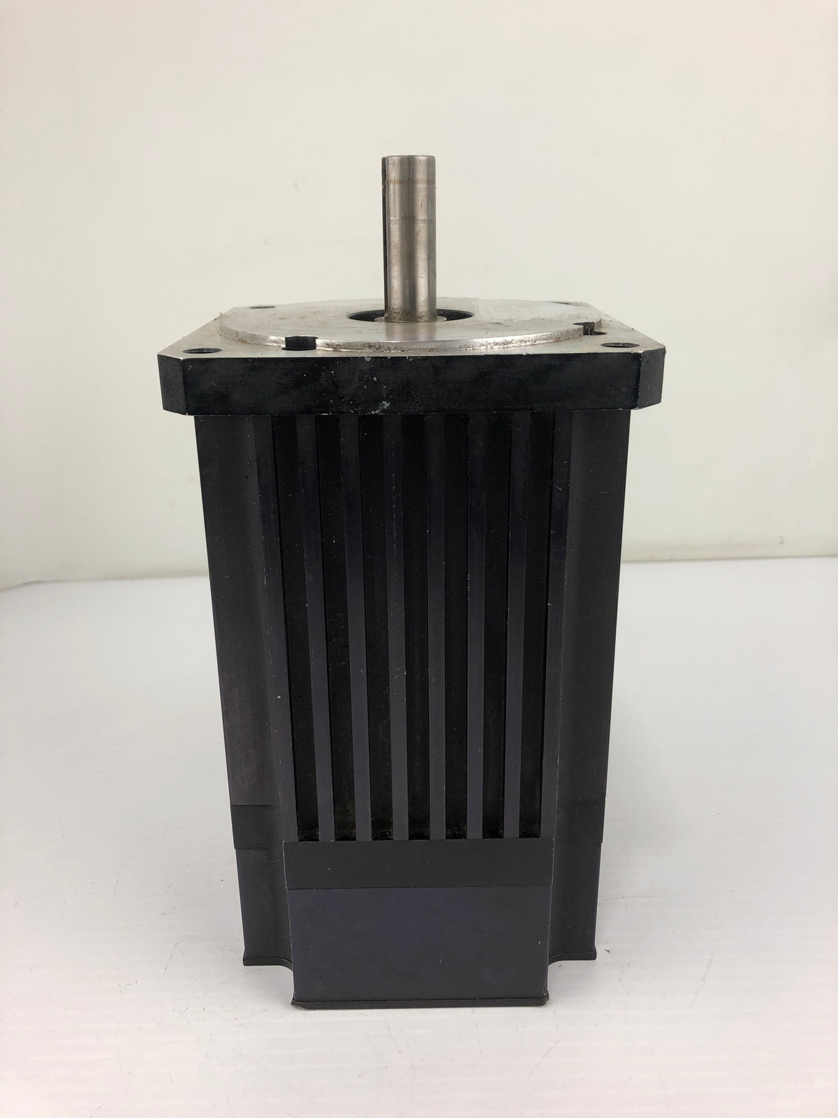 Emerson 3000 RPM 861112-50 Rev A5 DXE-430 Servo Motor