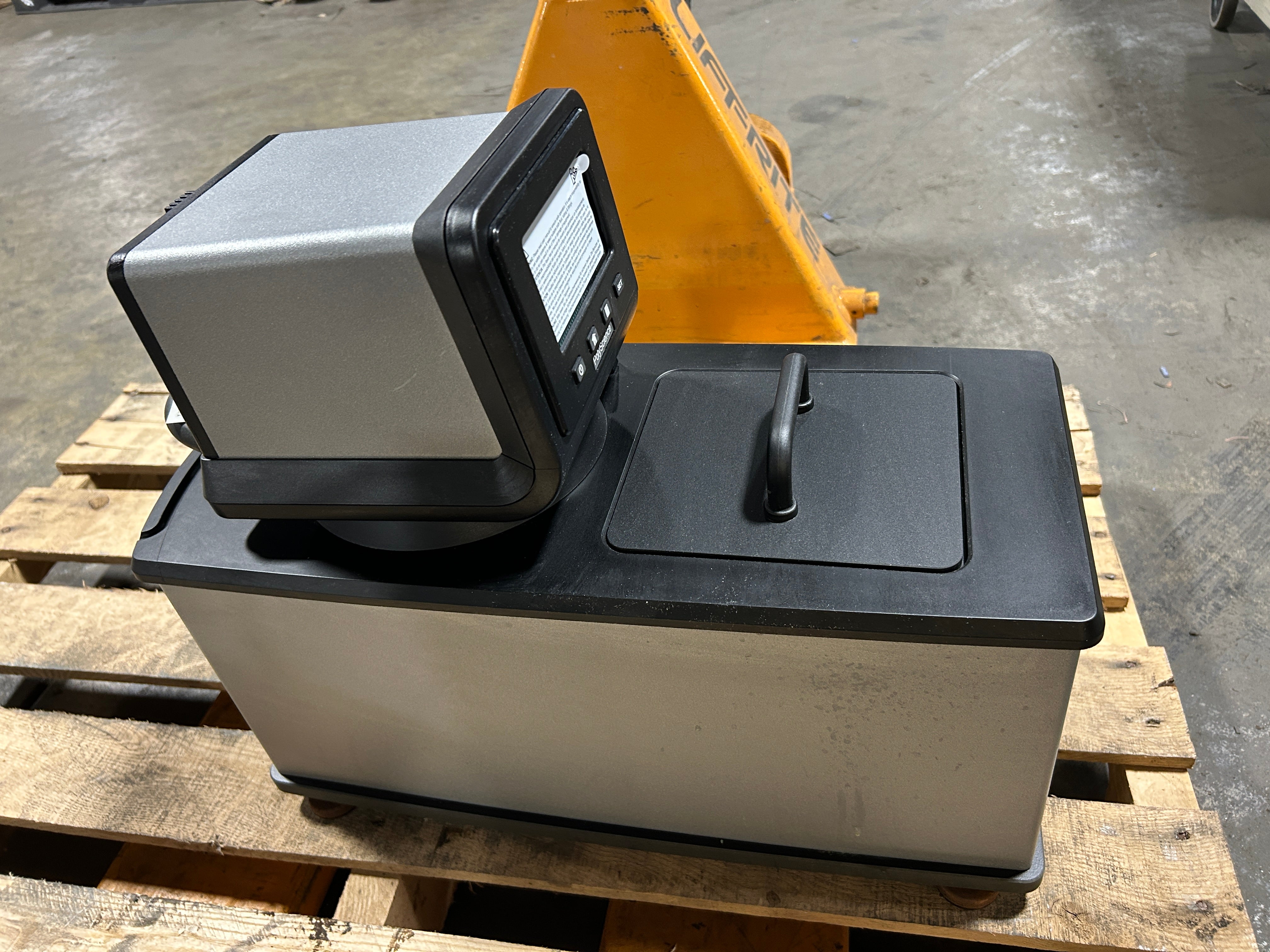 PolyScience SD07H170-A11B Heated Circulating Bath Chiller 120VAC 10A 1/4" NPT