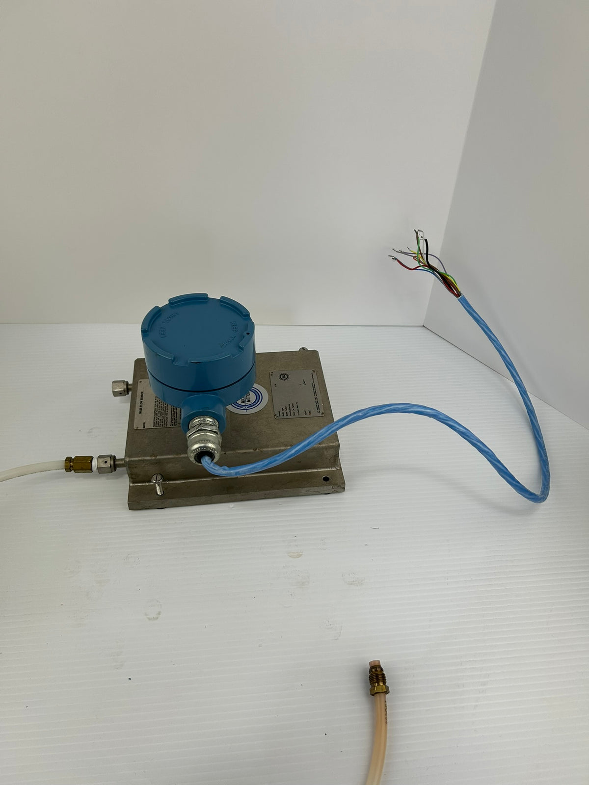 Micro Motion DS012S100SU Mass Flow Sensor Transmitter 08353
