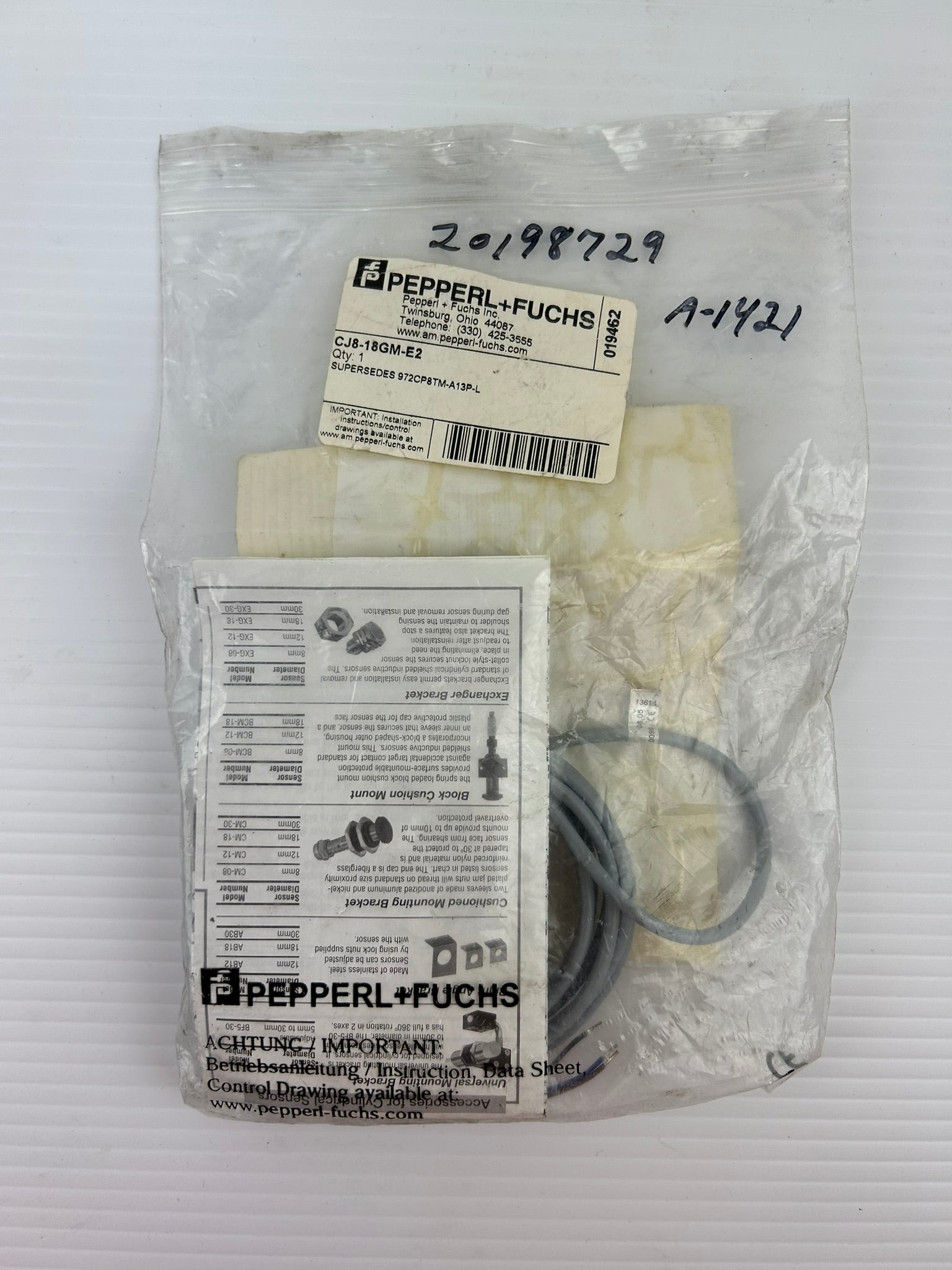 Pepperl+Fuchs CJ8-18GM-E2 Proximity Sensor