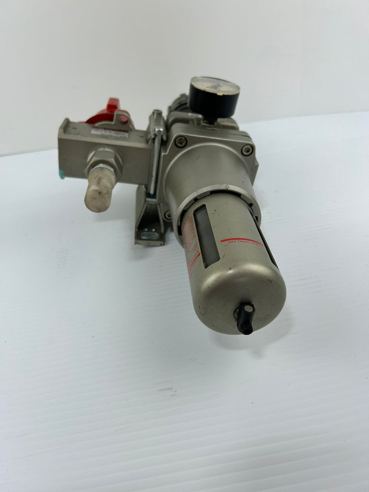SMC AW60-N10-Z Pneumatic Filter Regulator with VHS50-N10-Z Lockout Valve