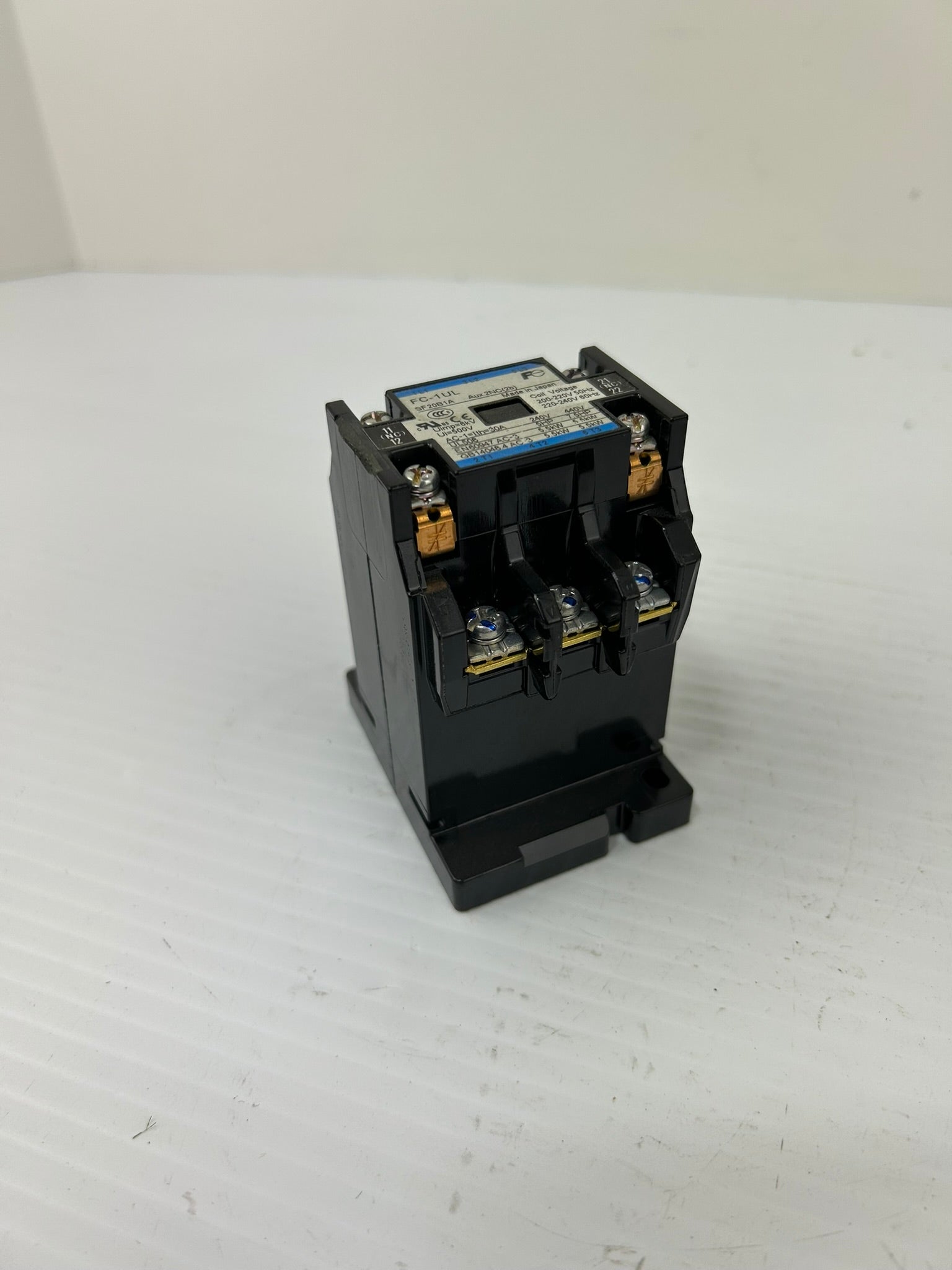 Fuji Electric FC-1UL Magnetic Contactor SF20B1A