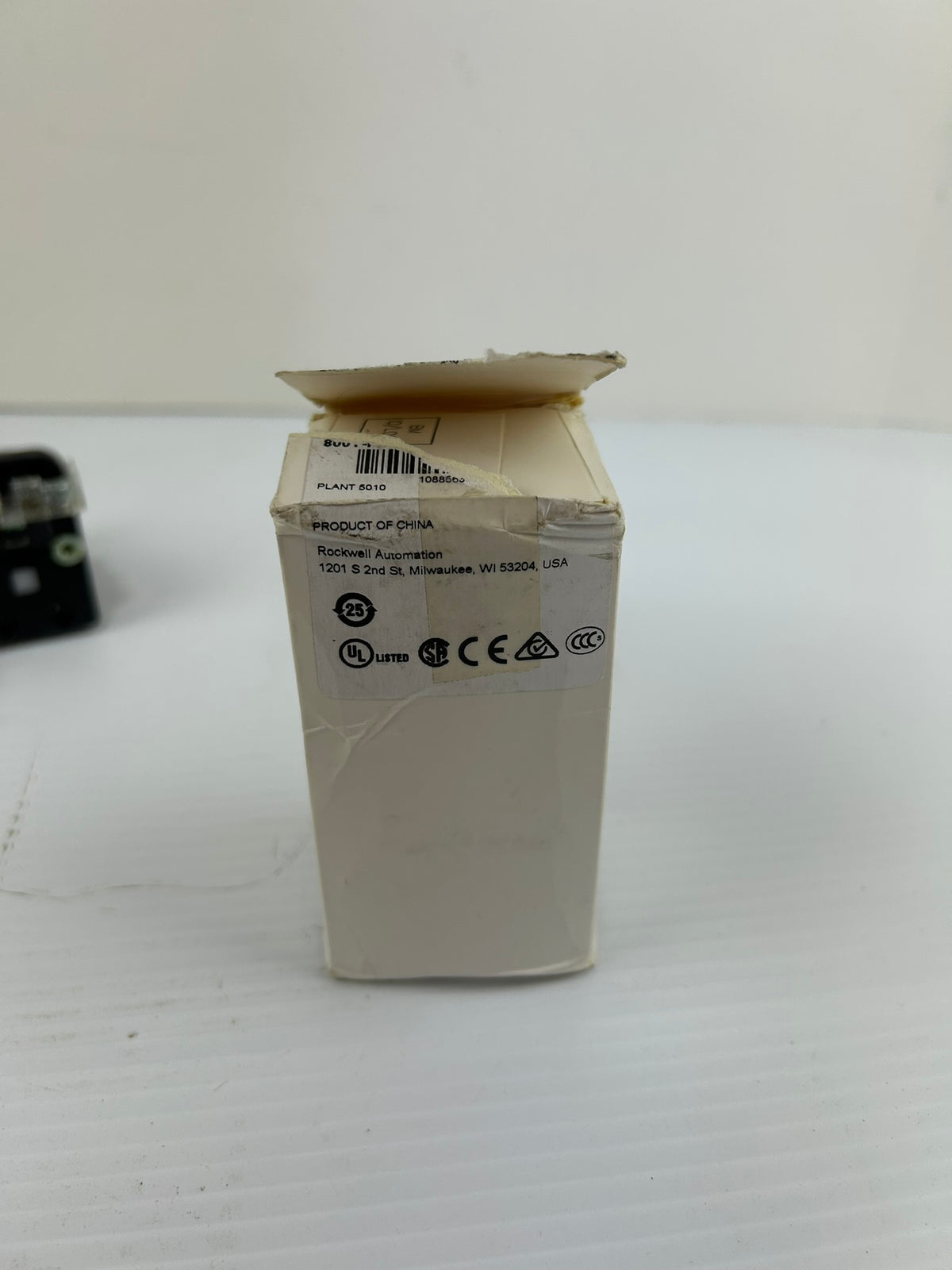 Allen Bradley 800-FXMQH2RA7 30mm Red Push-Pull Device 800T PB Series U