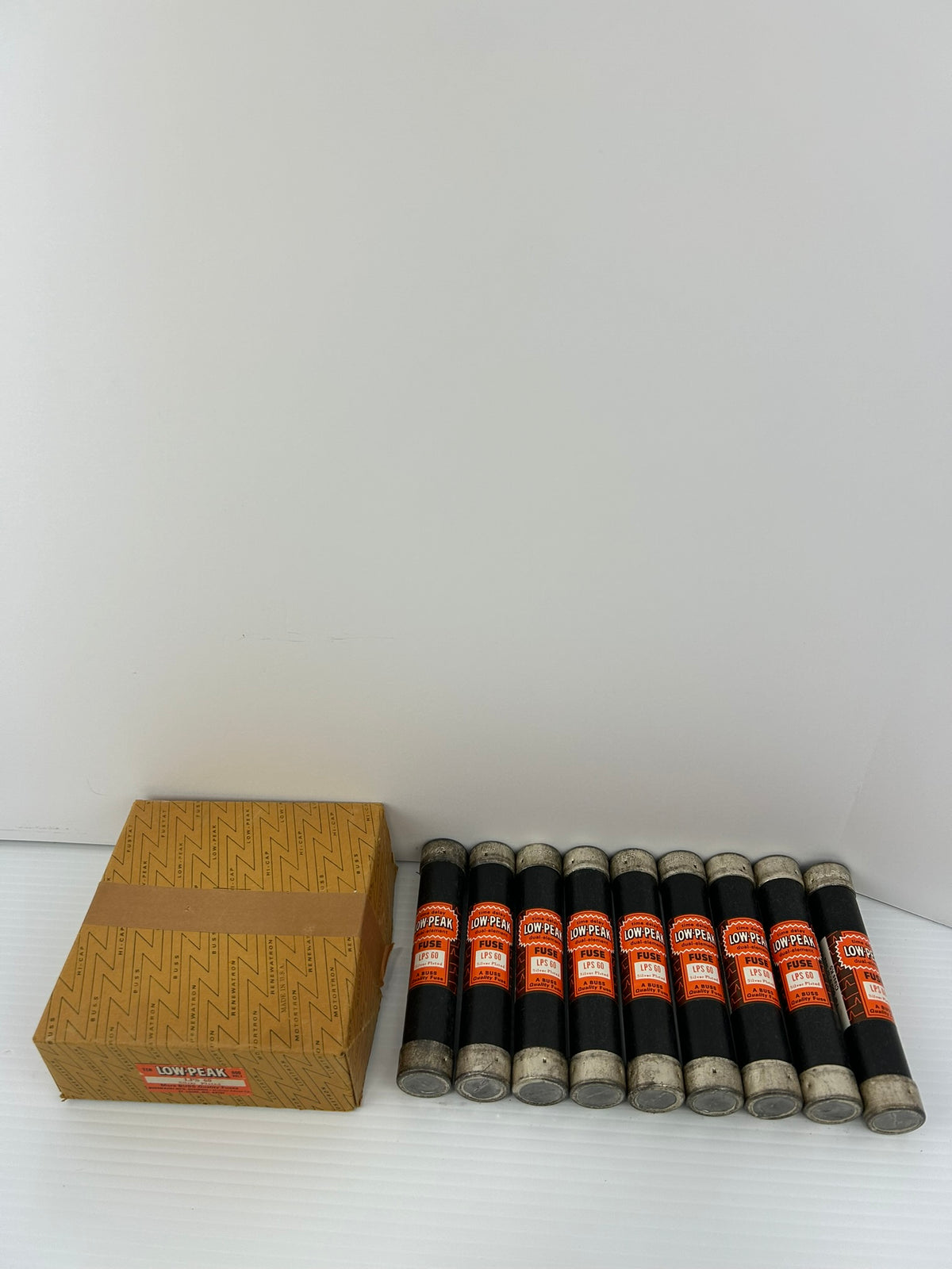 Bussmann LPS 60 Low-Peak Time Delay Dual Element Fuse 600V 60A - Box of 9