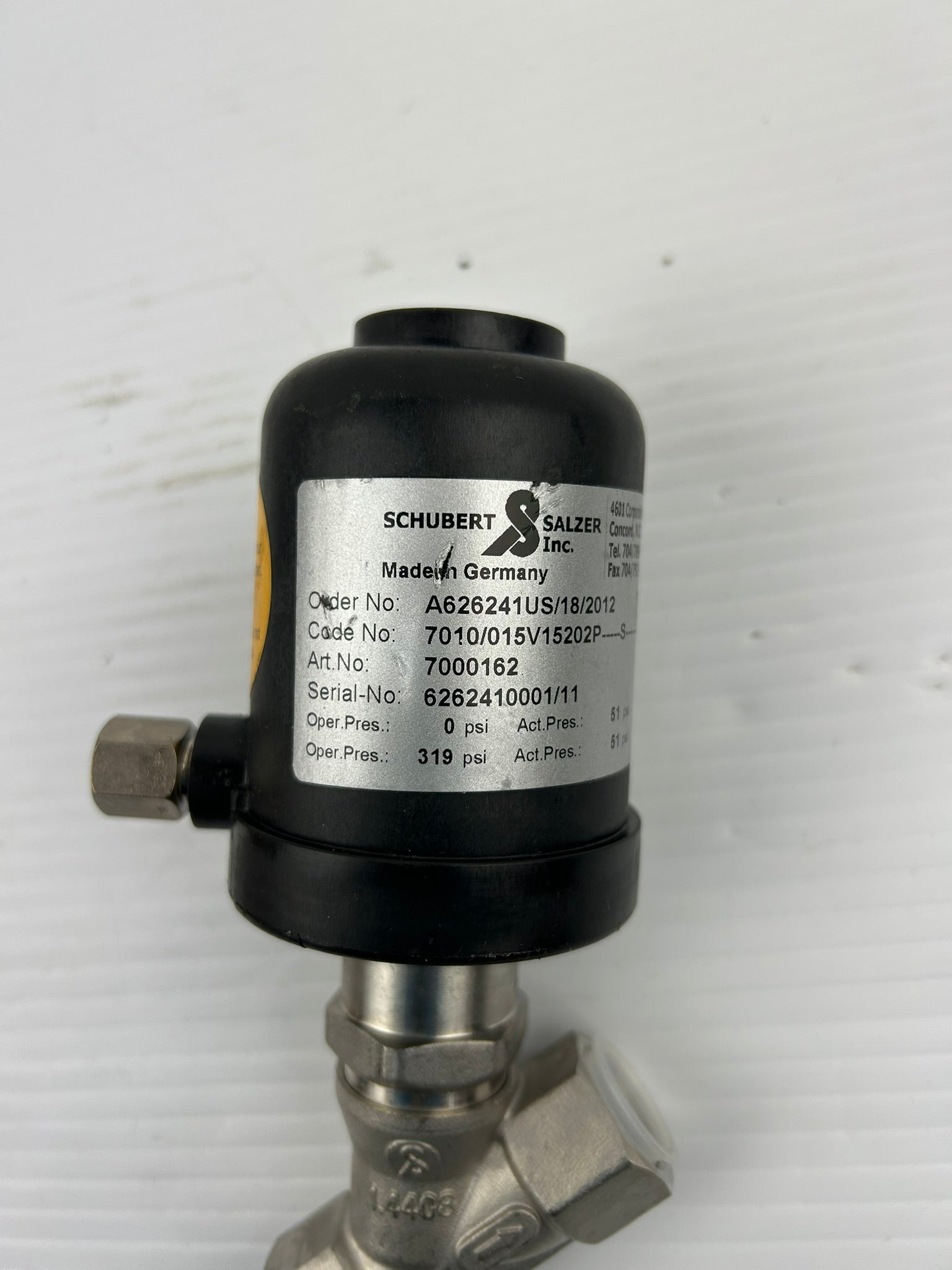 Schubert Salzer A626241US/18/2012 Valve