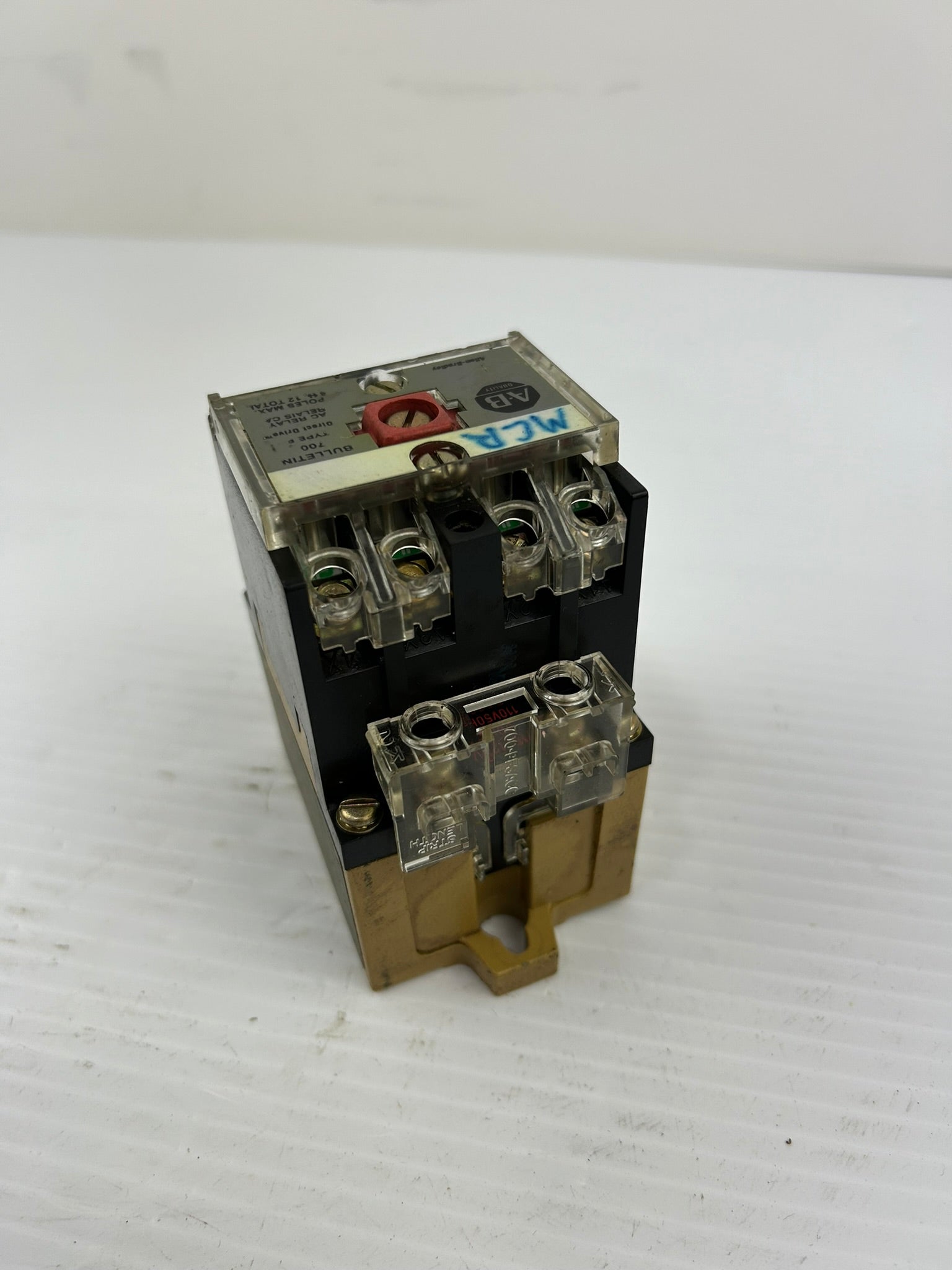 Allen-Bradley 700-P400A1 AC Relay Series D