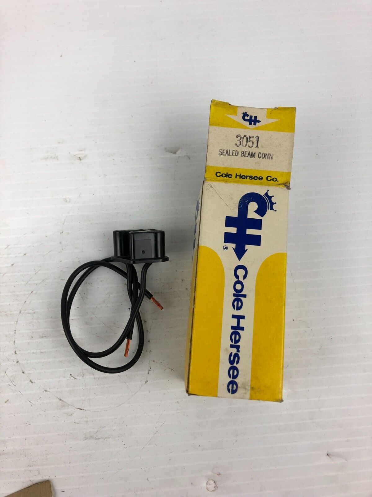 Cole Hersee 3051 Sealed Beam Connector