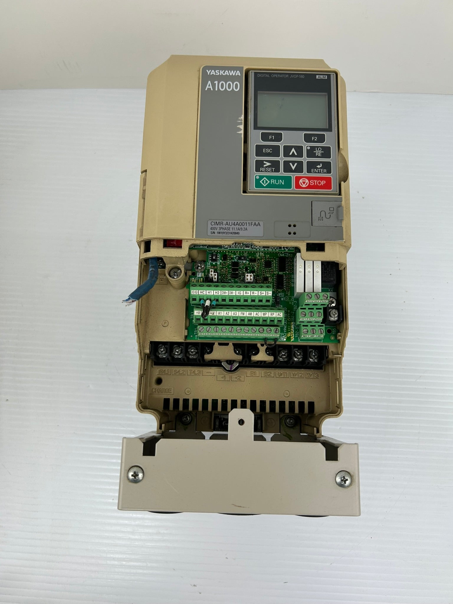 Yaskawa Electric CIMR-AU4A0011FAA AC Industrial Drive A1000 Rev E