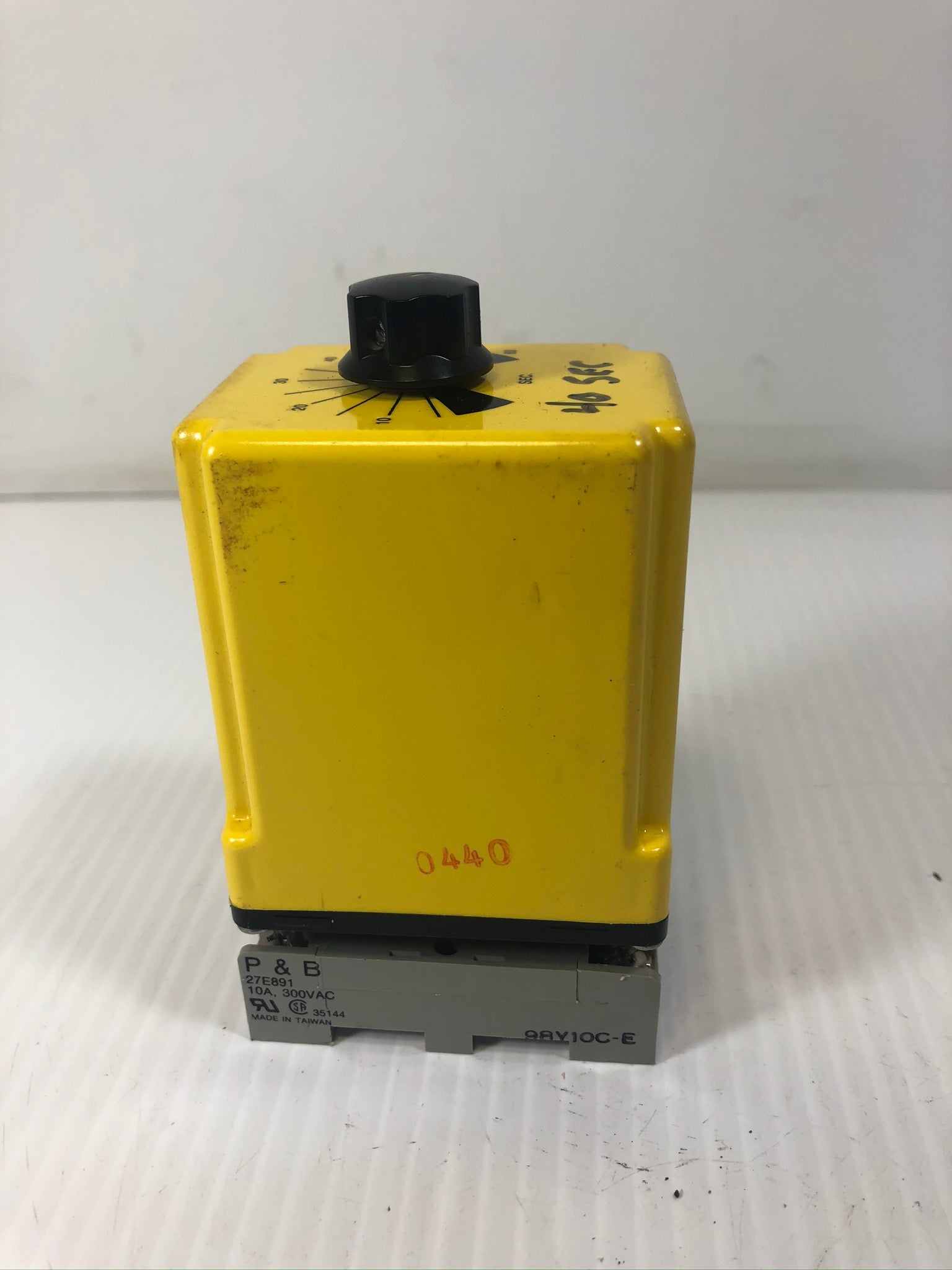 Potter & Brumfield CDB-38-70004 Time Delay Relay 240 VAC with 27E891 Socket