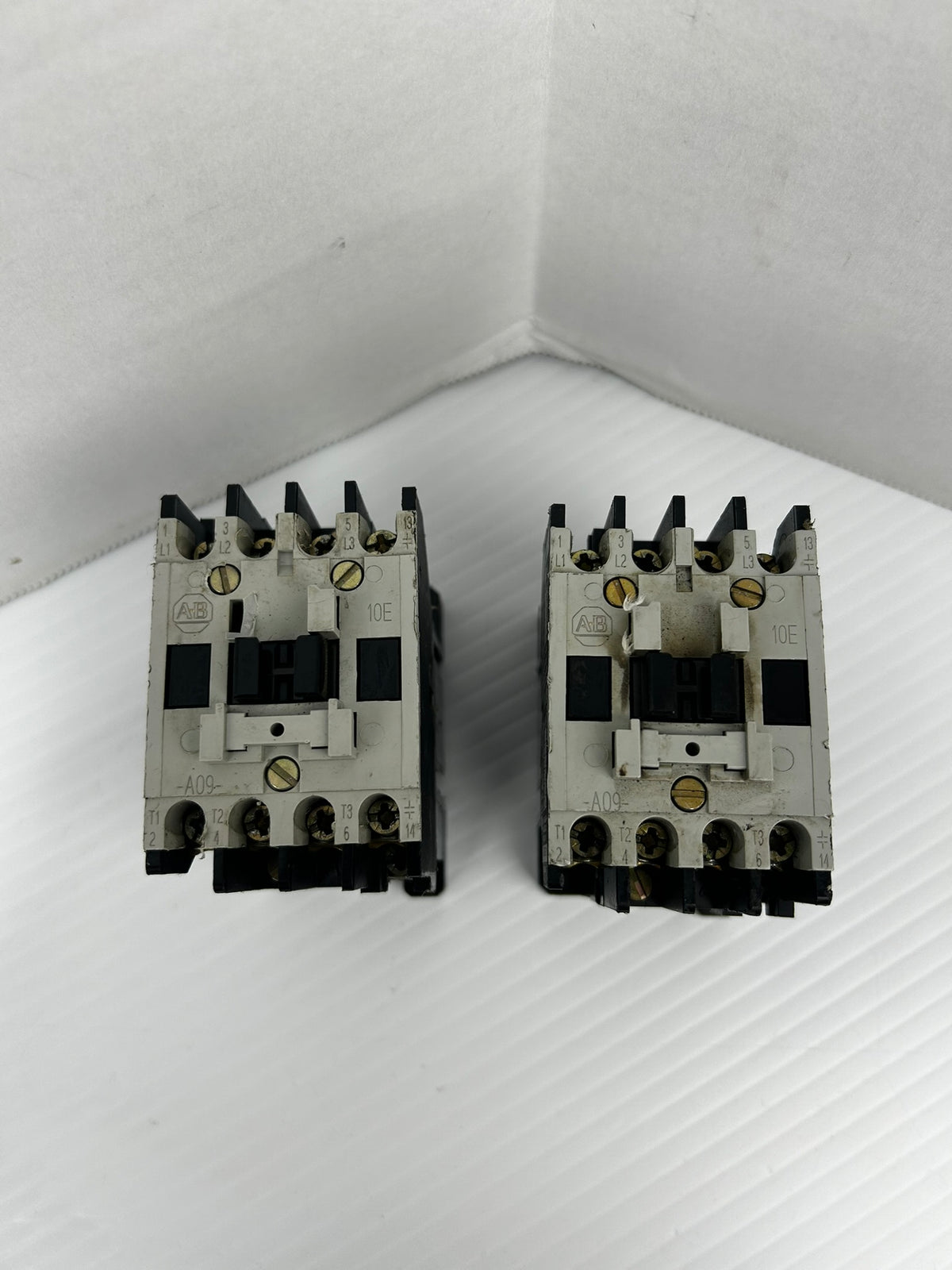 Allen-Bradley 100-A09ND3 Contactor Series B - Lot of 2
