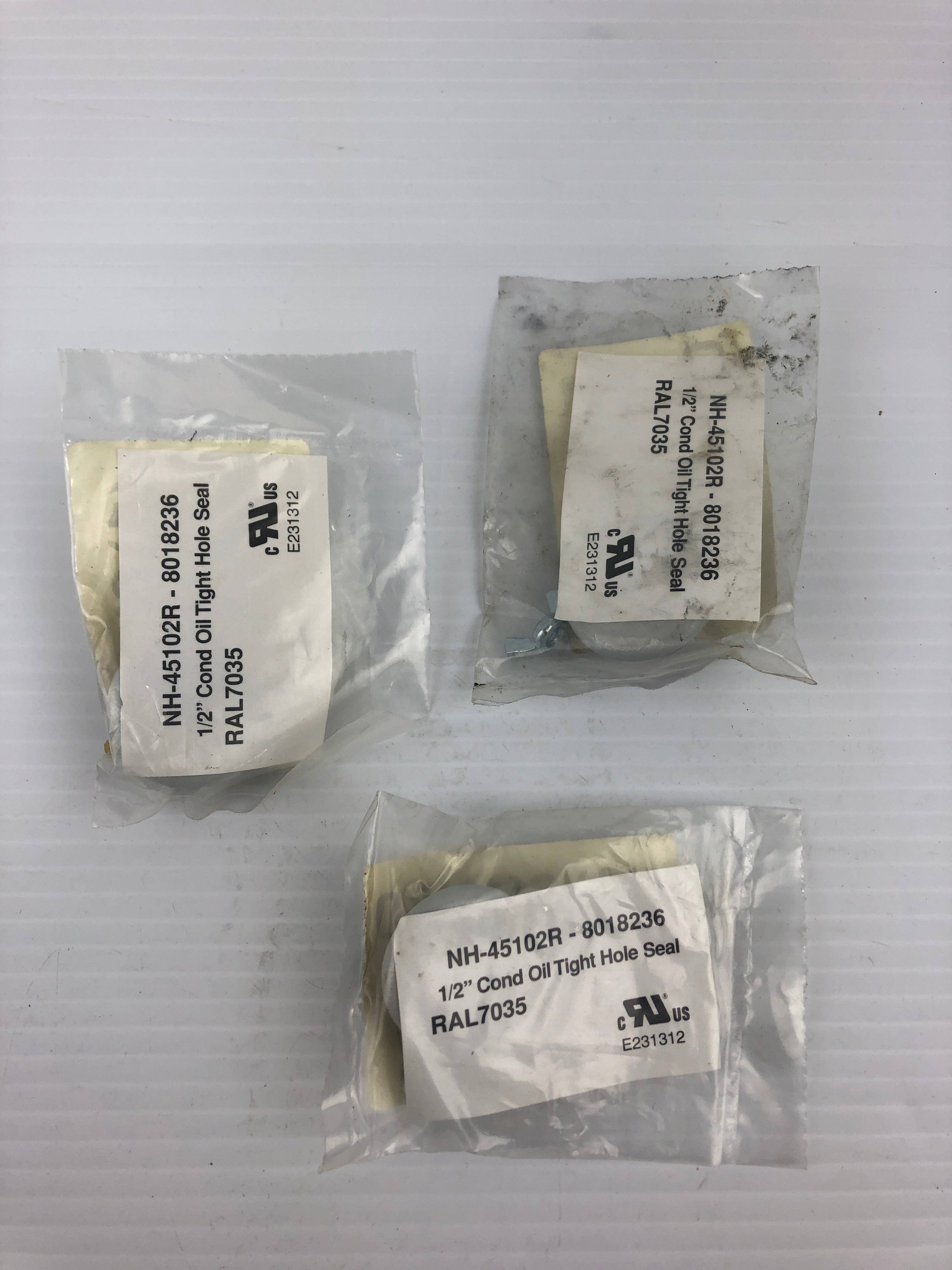 NH-45102R-8018236 Oil Tight Conduit Hole Sealer 6UUK0 - Lot of 3