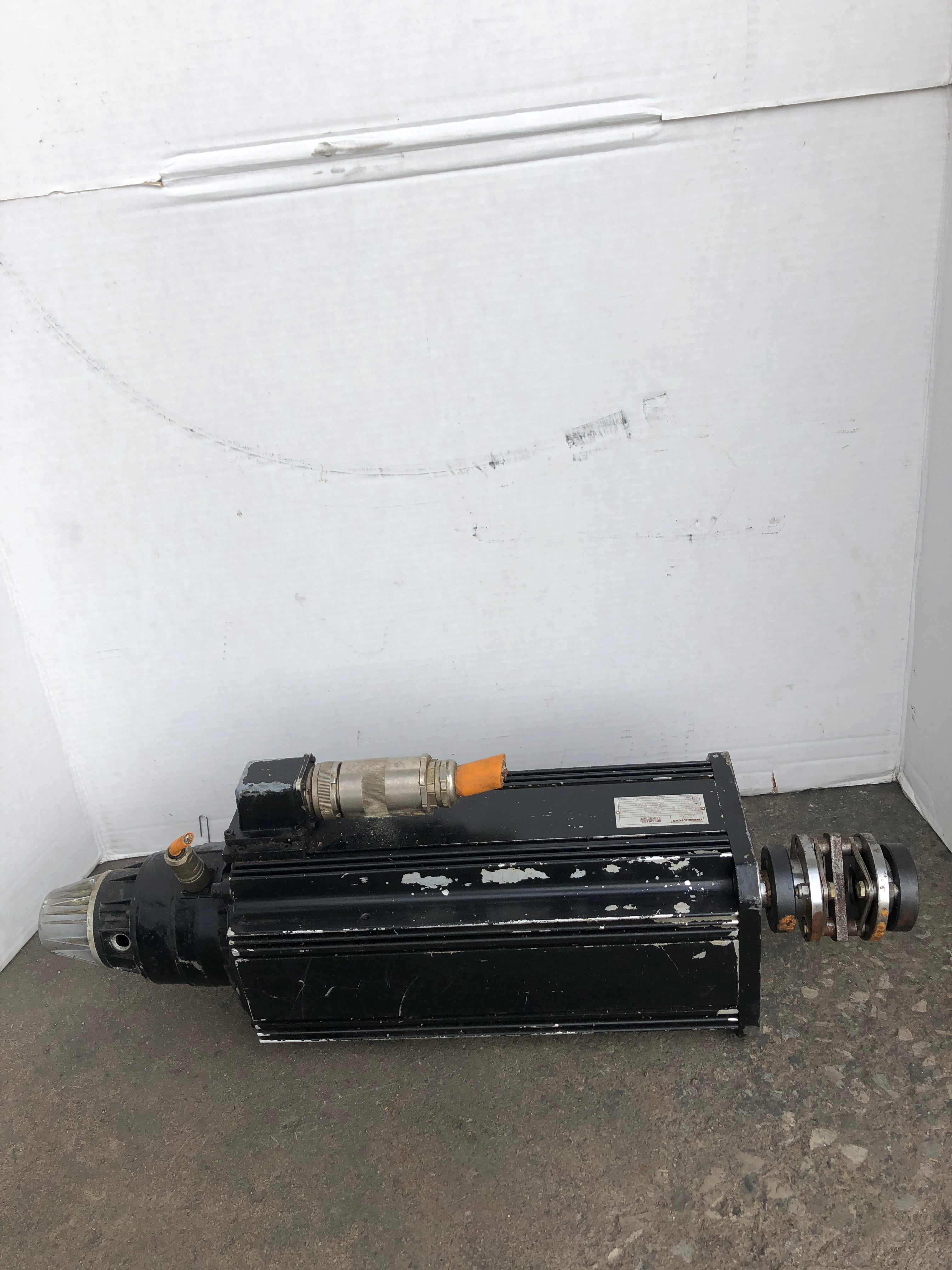 Indramat 1120D-0-ED-4-C/130-A-0/WI520LX/S005 Brushless Servodrive Motor 3,000RPM