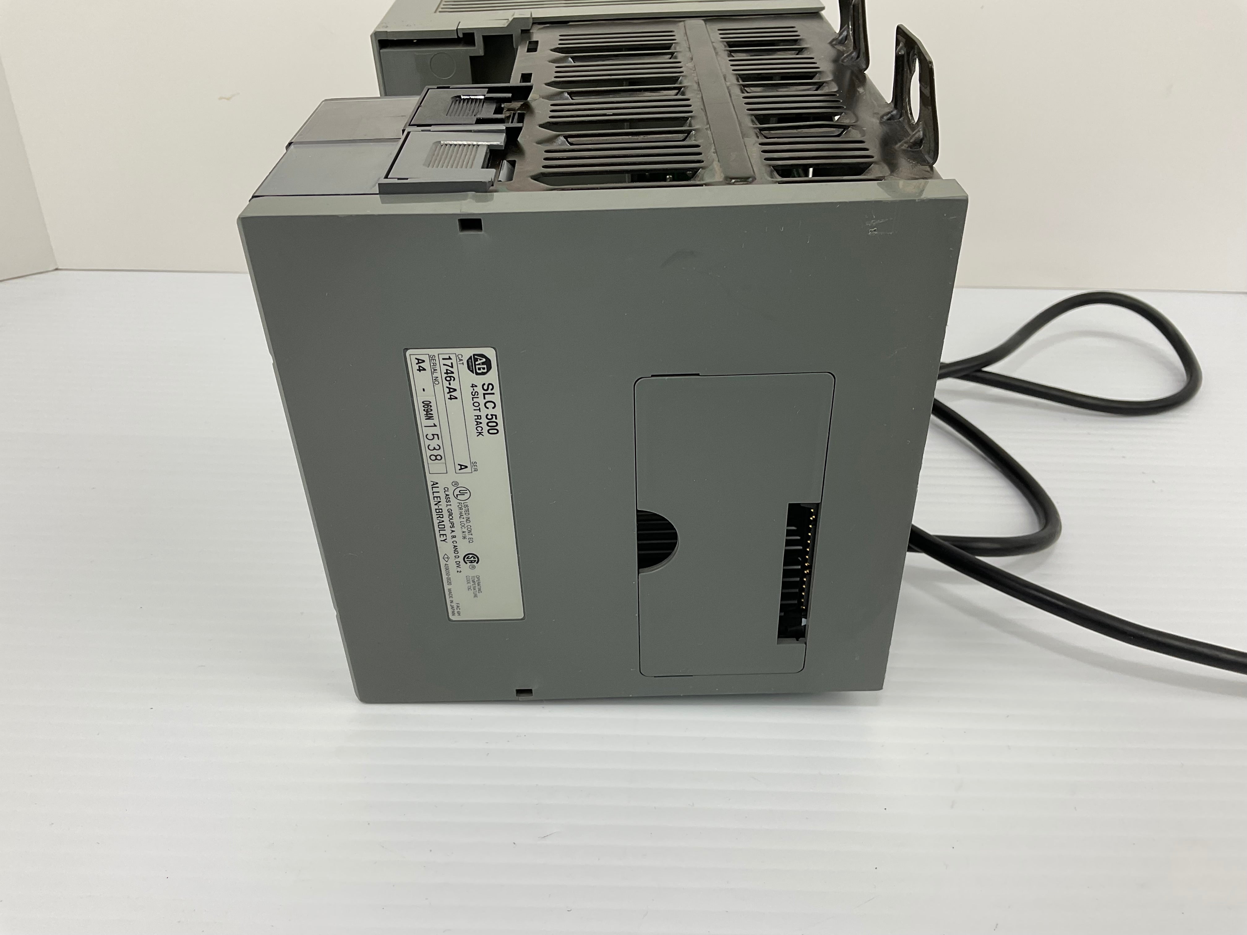 Allen Bradley SLC 500 1746-A4 Slot Rack 1746-P1 Power Supply