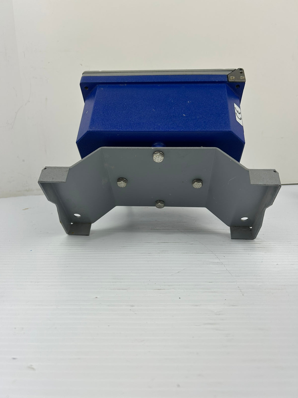 Foxboro 870ITEC-AYEAA-7 Conductivity Transmitter with Mounting Bracket
