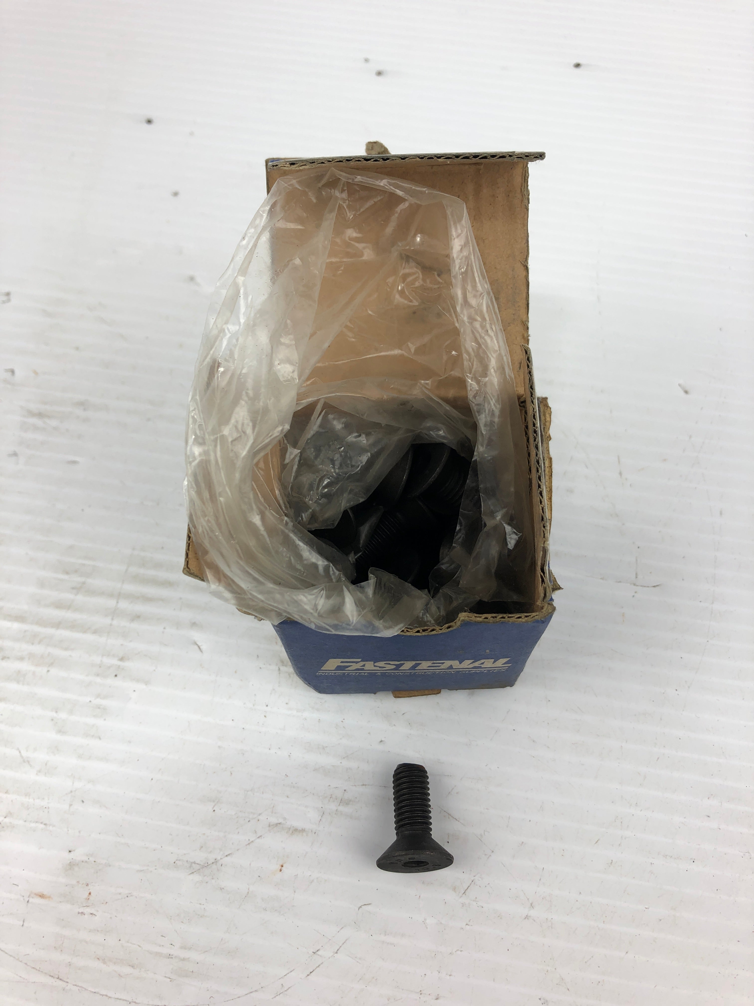 Fastenal 1139978 Screw FHSCS M10-1.5 x 25 - Box of 25 Screws