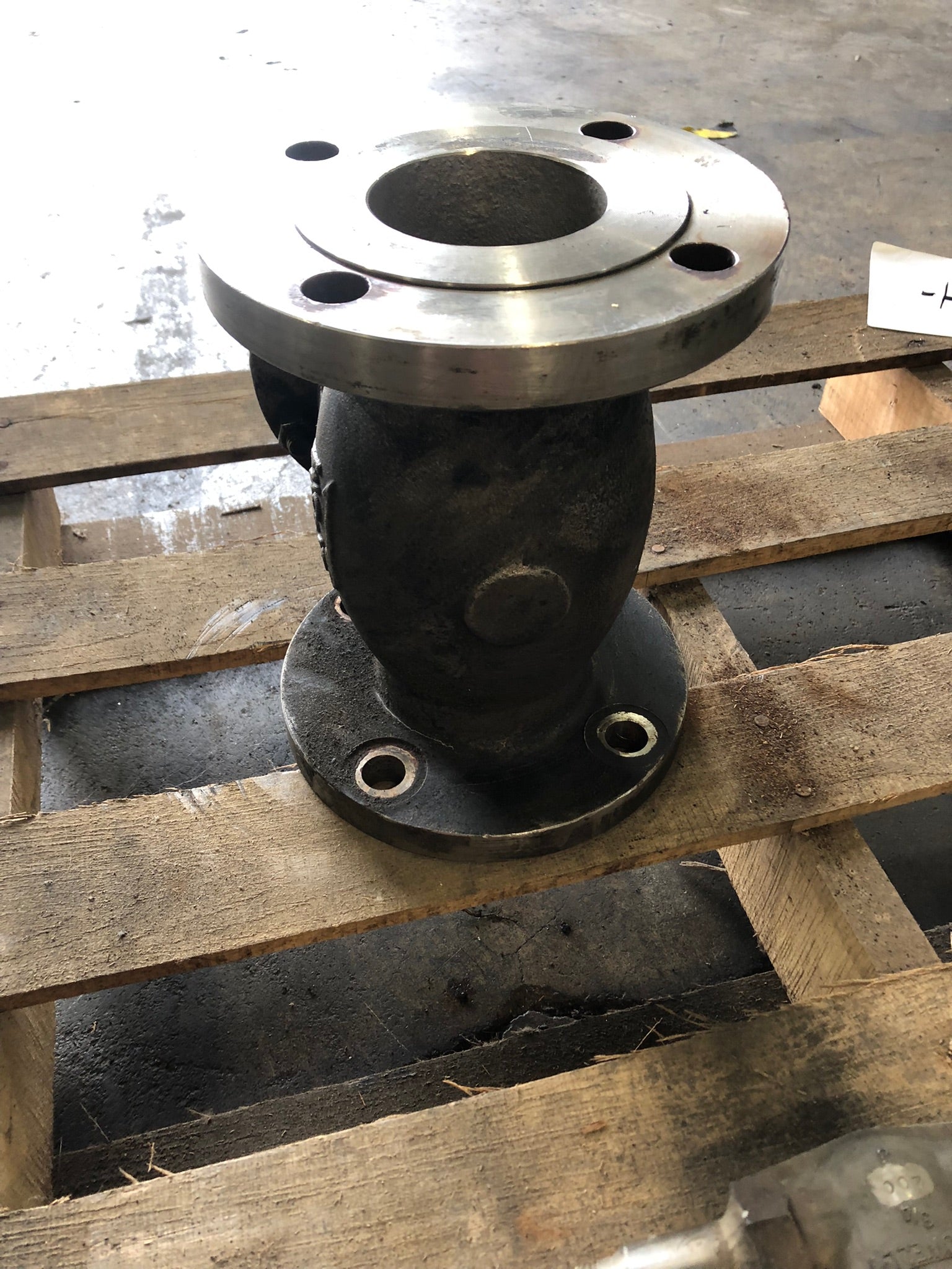Valve GKG24 150-3 CF8M