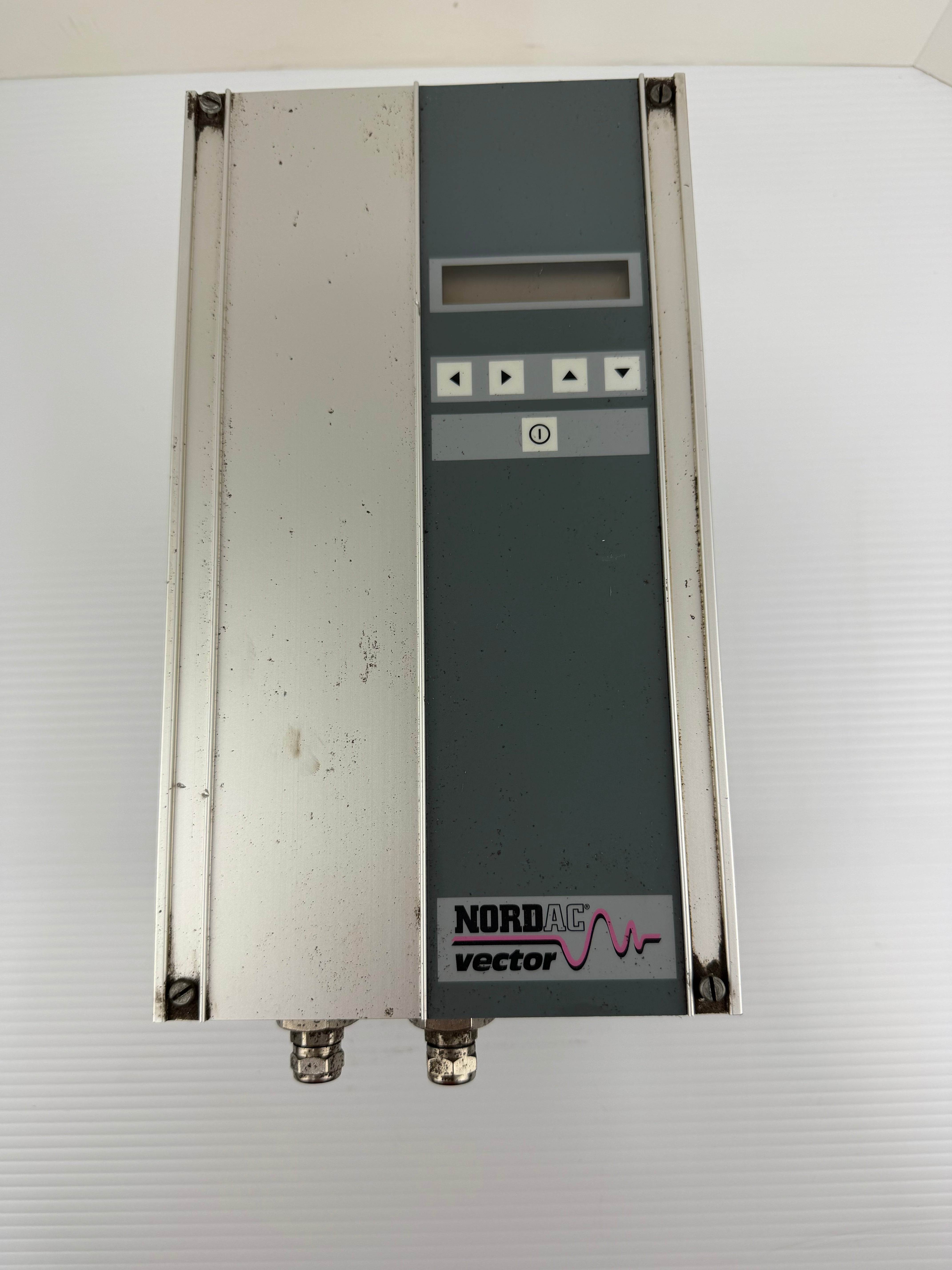 Nord SK4000/3 CT AC Vector Inverter 3 AC 380-460V 6.70 KVA