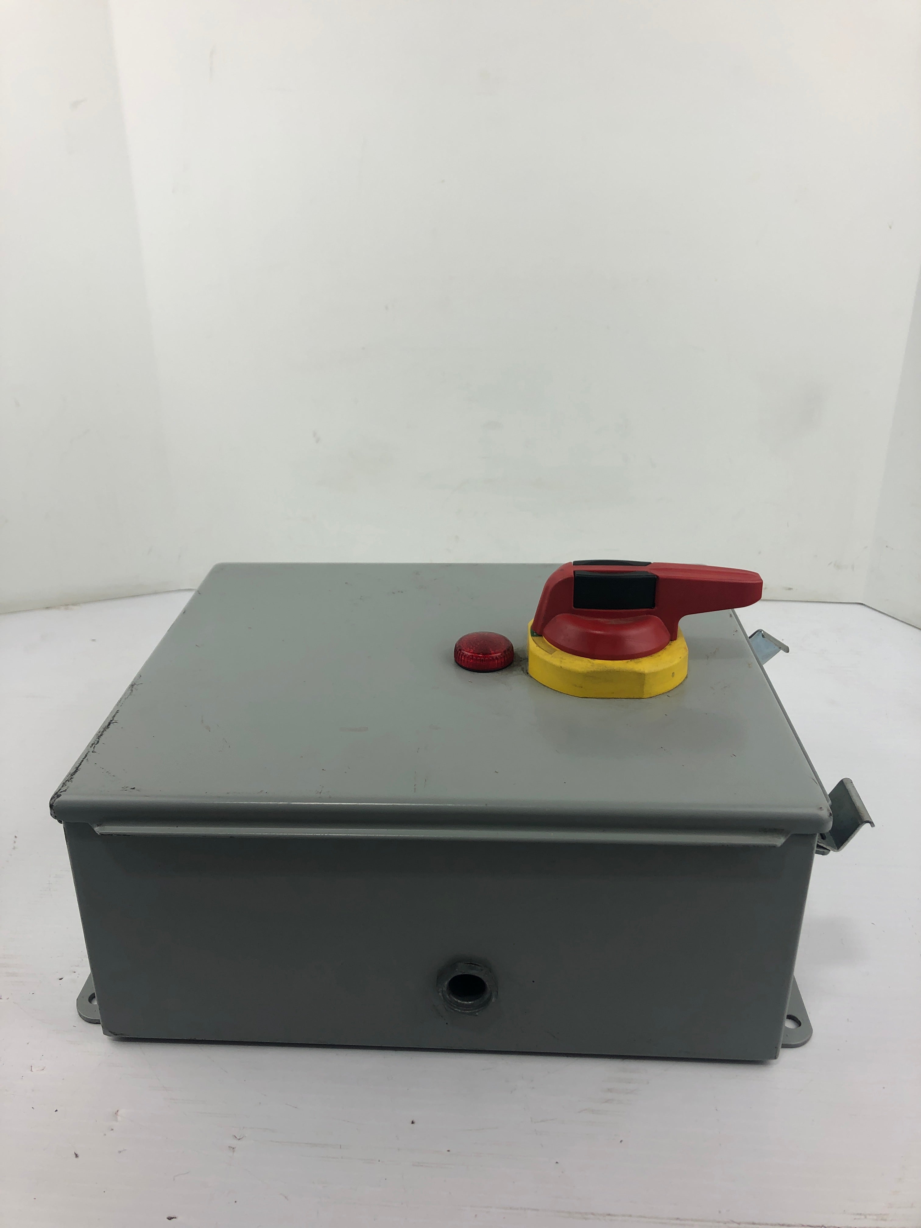 Hoffman A1210CHS Electrical Enclosure 10-1/2" x 12-1/2" Type 12,13 with Switch