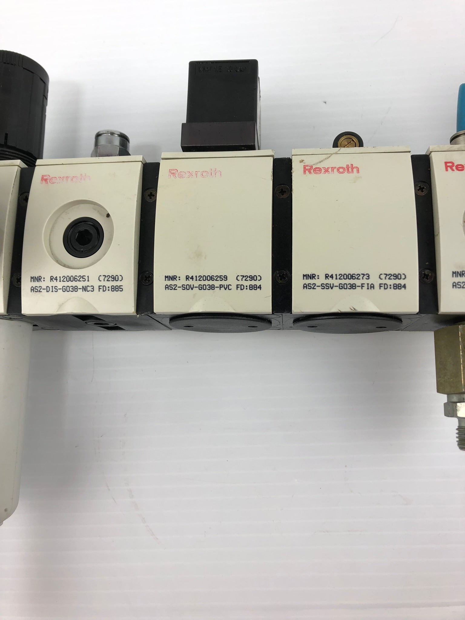 Rexroth Pneumatic Pressure System with Gauges and Lubricators 7290-885