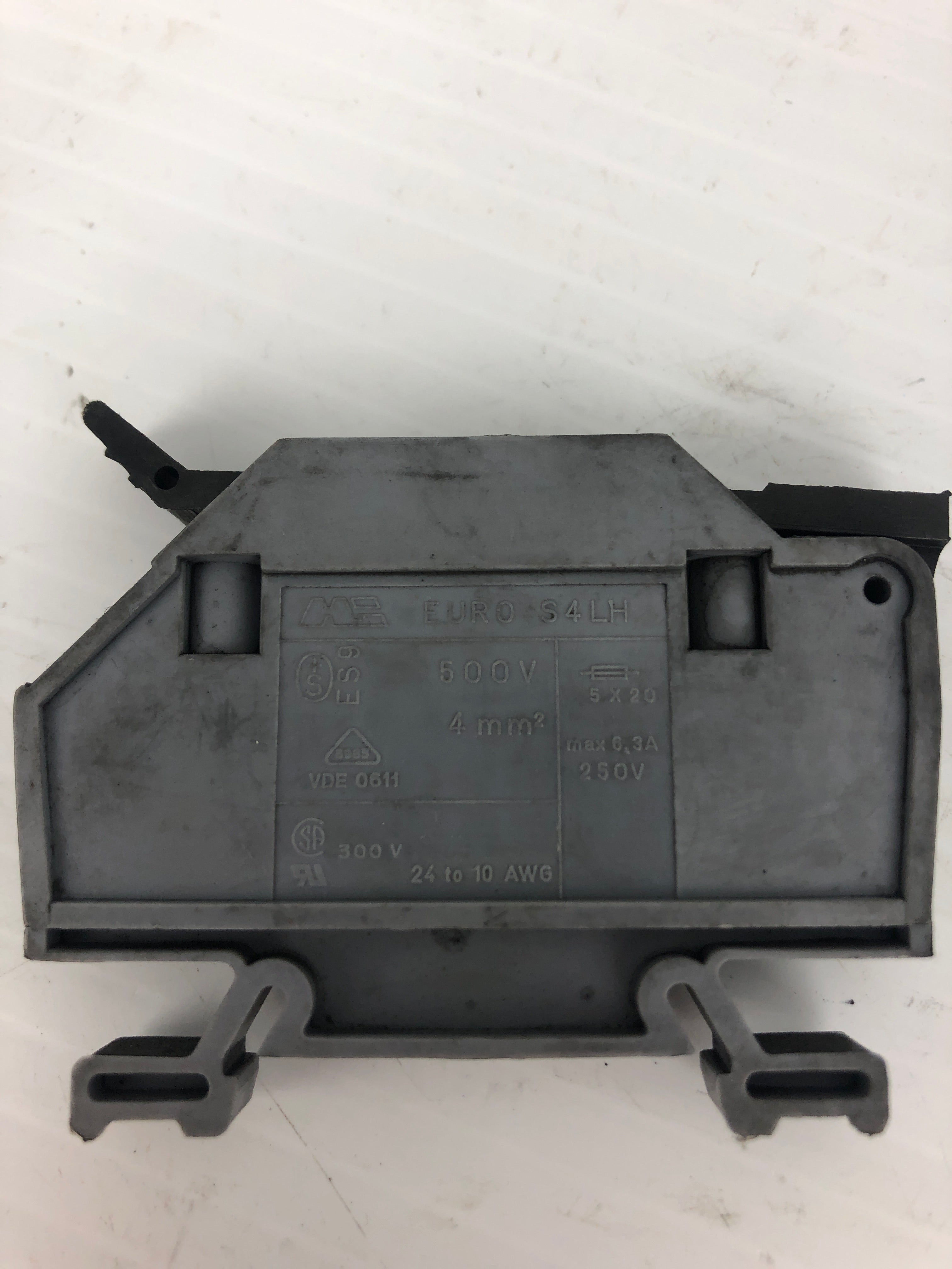 Euro S4LH Fuse Holder 500V 4mm²