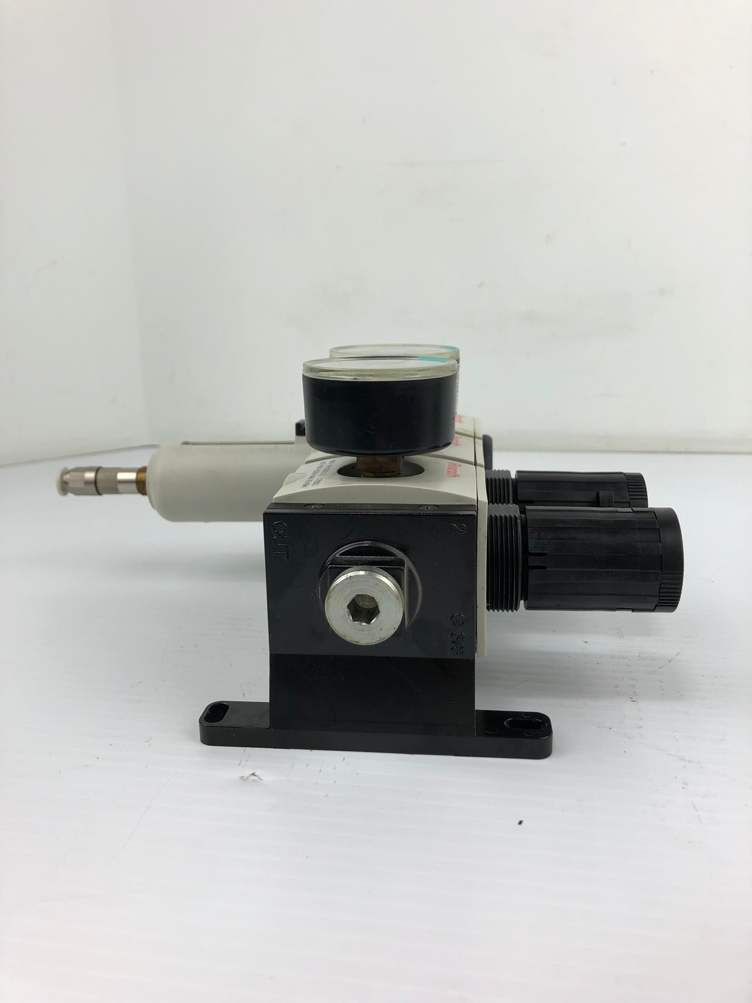 Rexroth Pneumatic Pressure System with Gauges and Lubricator AS2-RGS-G038-GAN