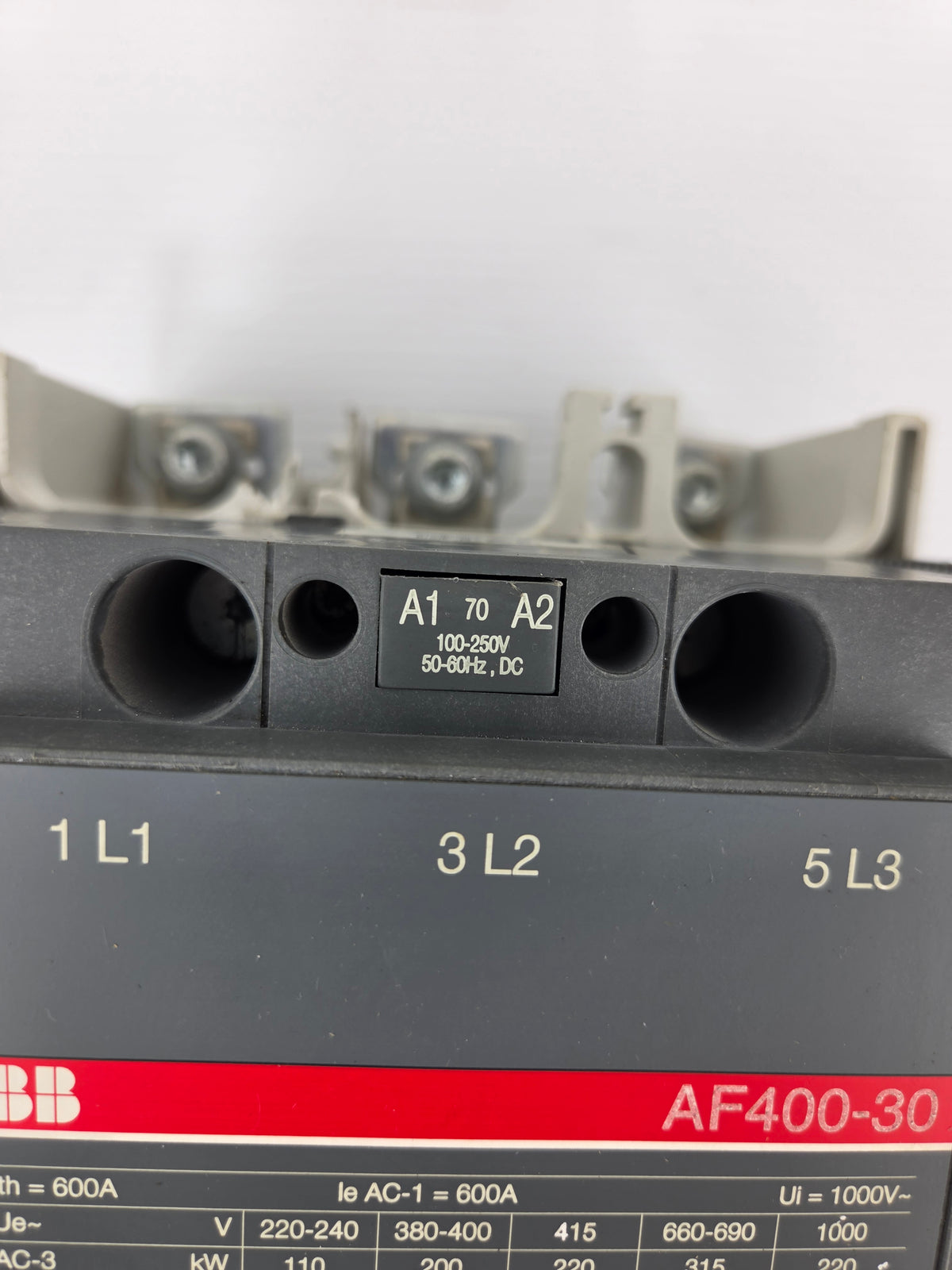 ABB AF400-30 IEC Contactor 400A AC-3 600A AC-1 3 Pole 100-250V AC/DC Coil