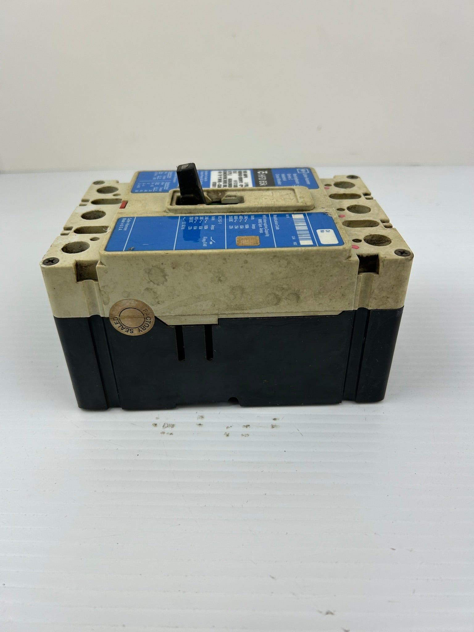 Cutler-Hammer HFD3100L Industrial 3 Pole Circuit Breaker Series C 100 Amps