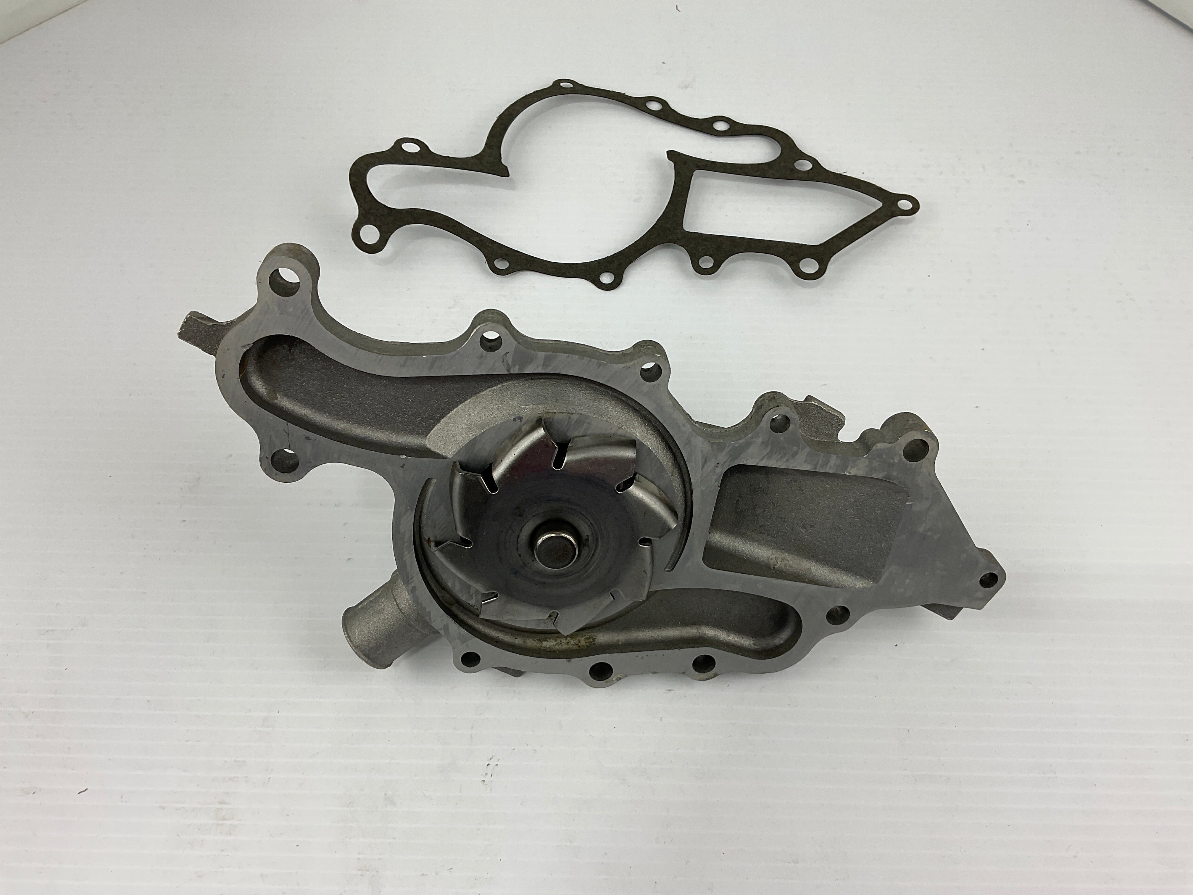 Engine Water Pump Interchangeable with Airtex AW4034