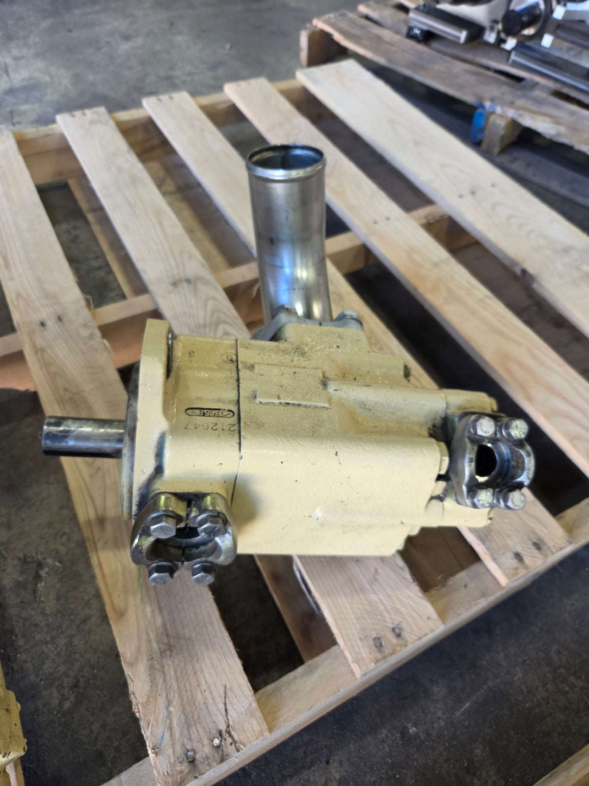 Vickers 3525VQ38A21-1BA20 Double Hydraulic Vane Pump 38/21 GPM Eaton 18G08G0297