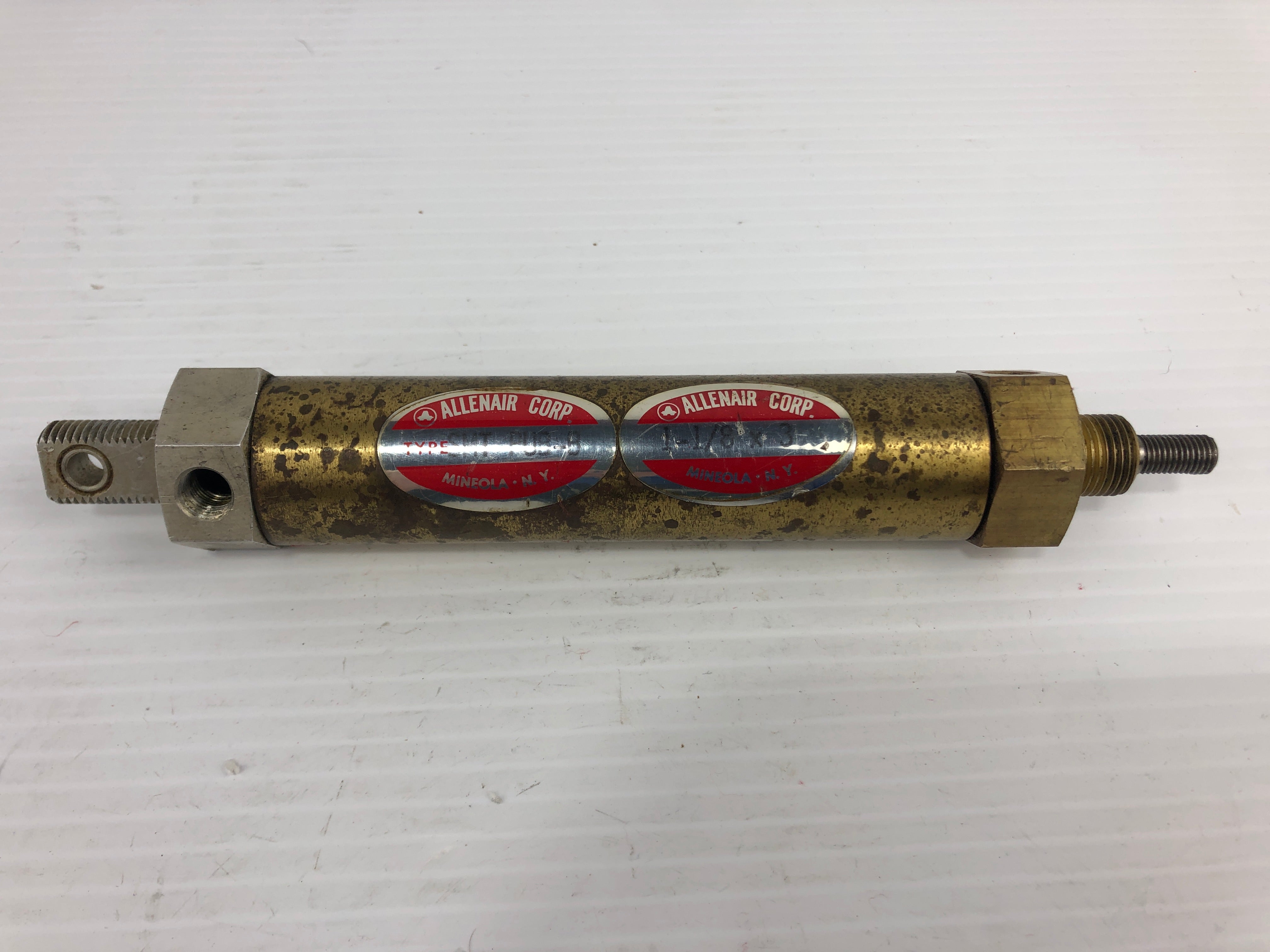 Allenair Pneumatic Cylinder SMT PUBB 1-1/8 x 3