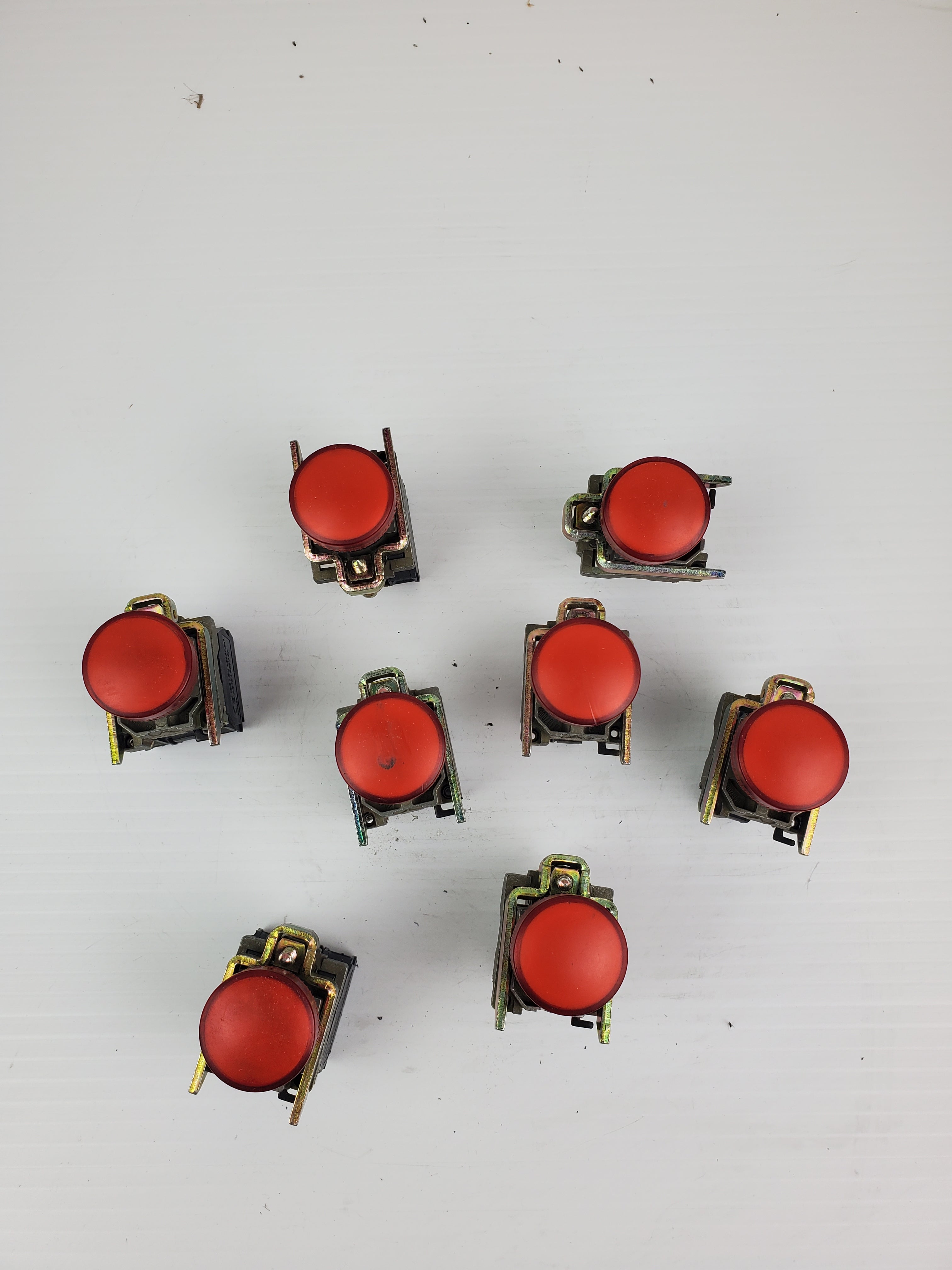 Telemecanique ZBV-6 Red Indicator Light with Manual Mounting (Lot of 8)
